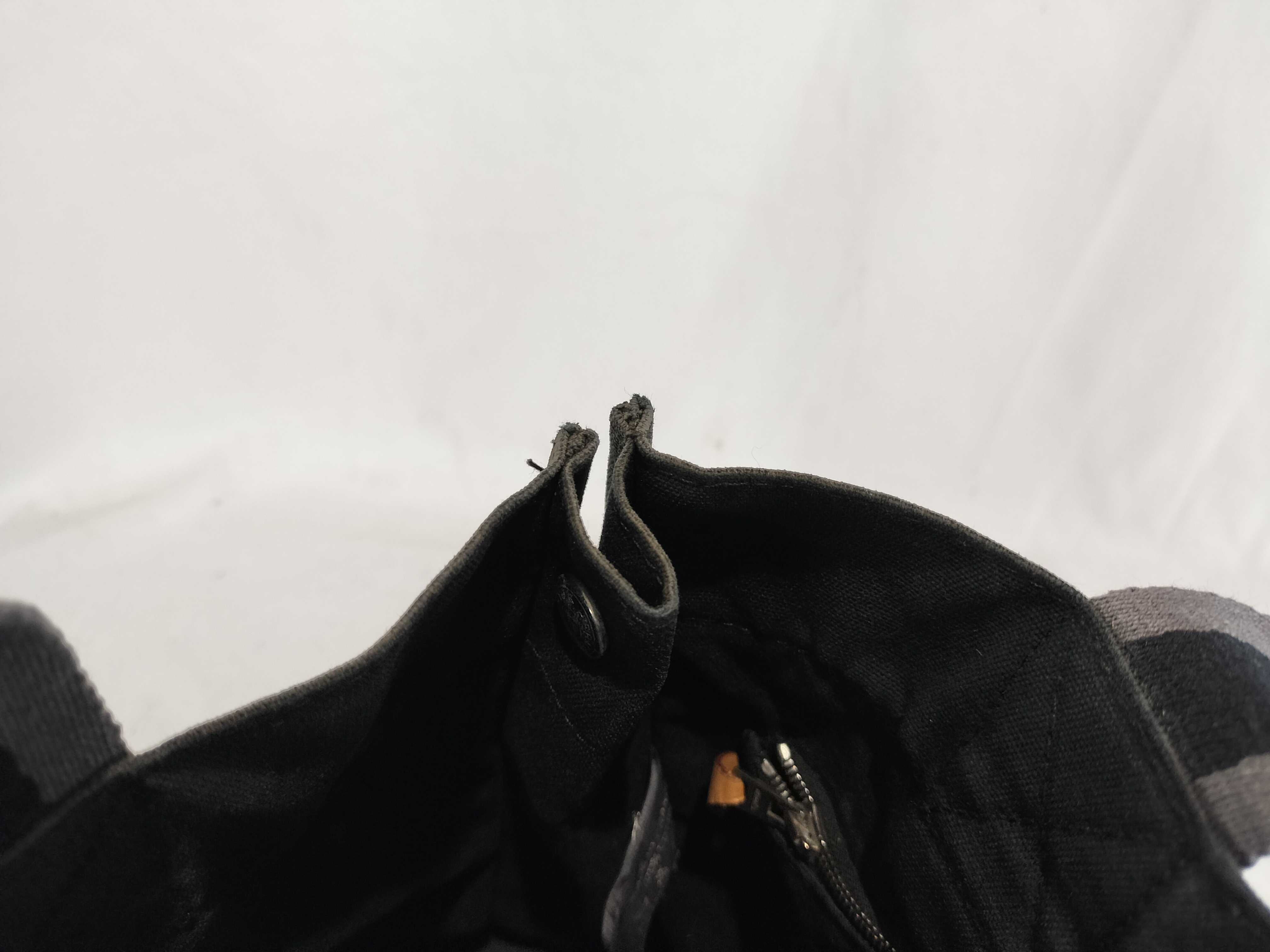 Fourre-Tout PM Handbag — view 10
