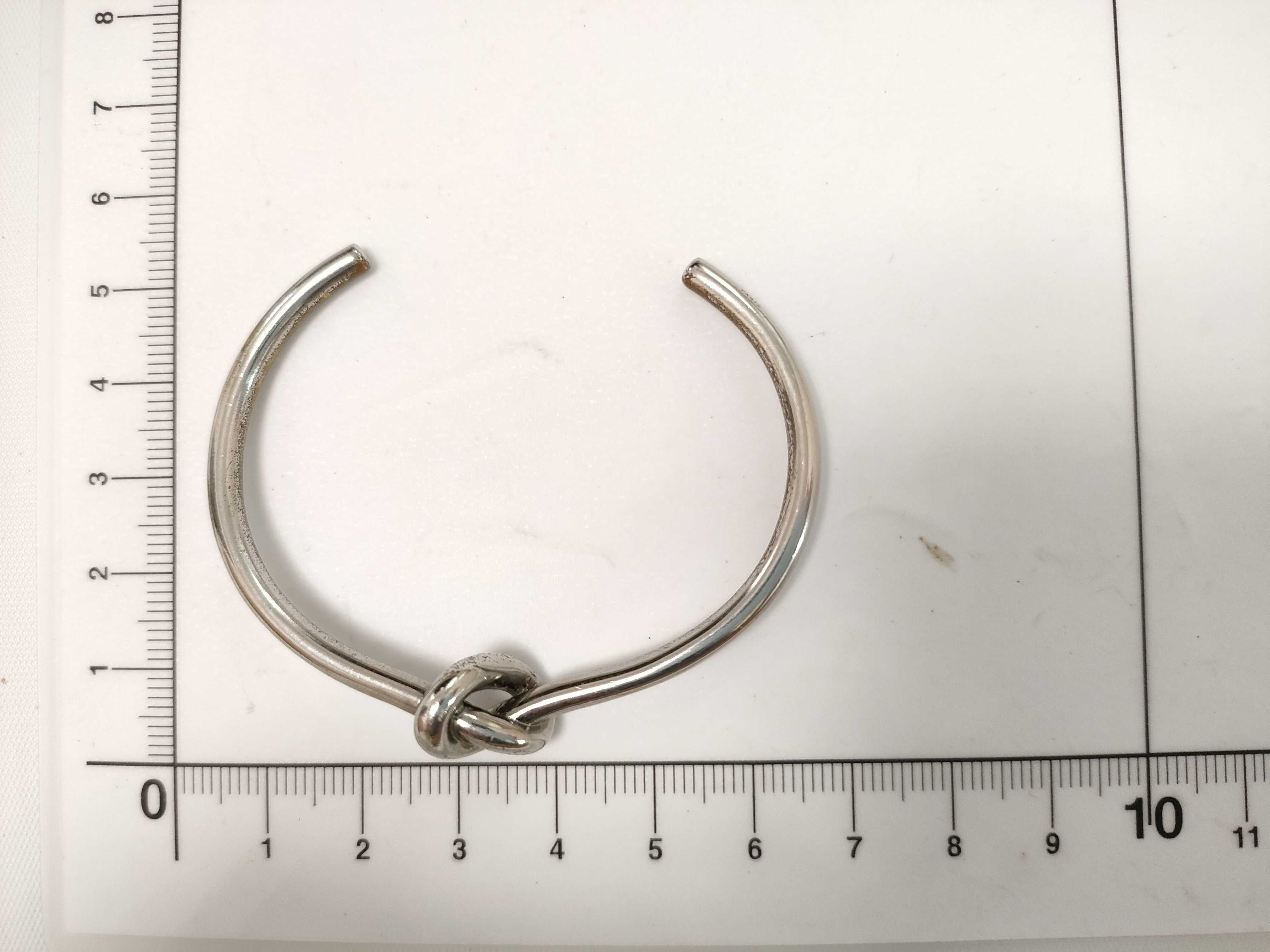 Knot Bangle M Bracelet/Bangle — view 9
