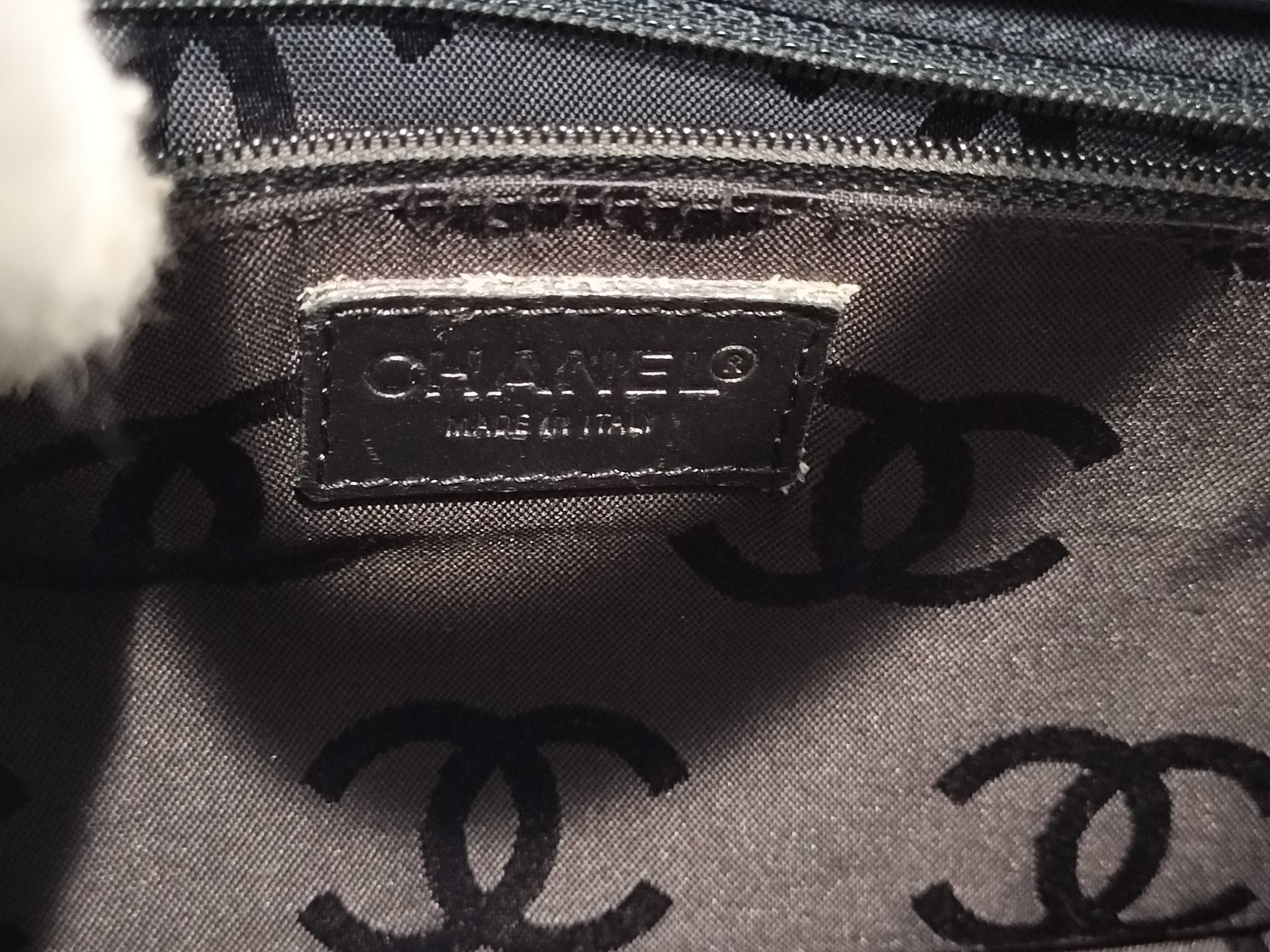 Caviar Skin Wild Stitch Tote Flap Handbag — view 11