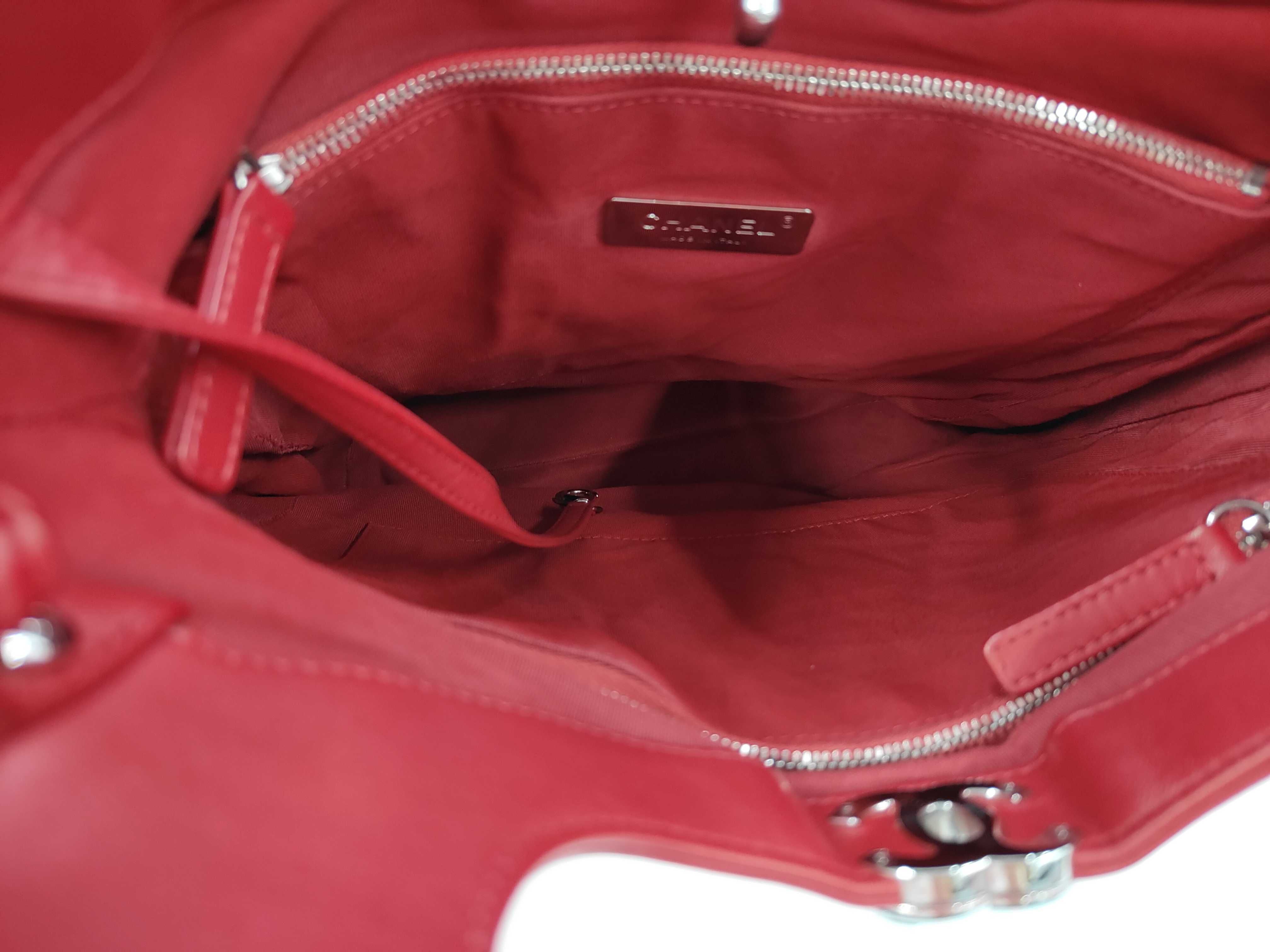 31 Matelassé Shoulder Bag/Handbag — view 8