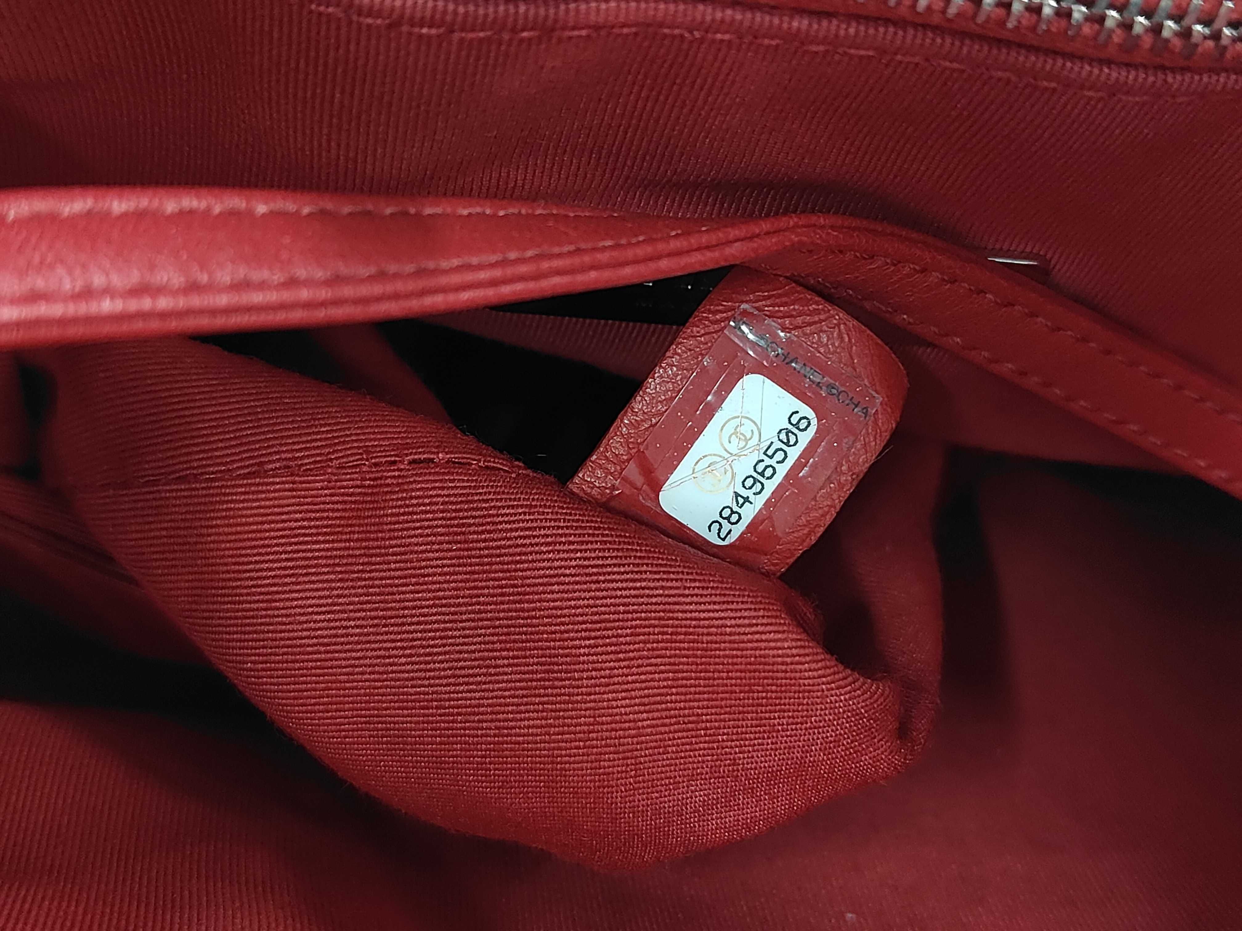 31 Matelassé Shoulder Bag/Handbag — view 10
