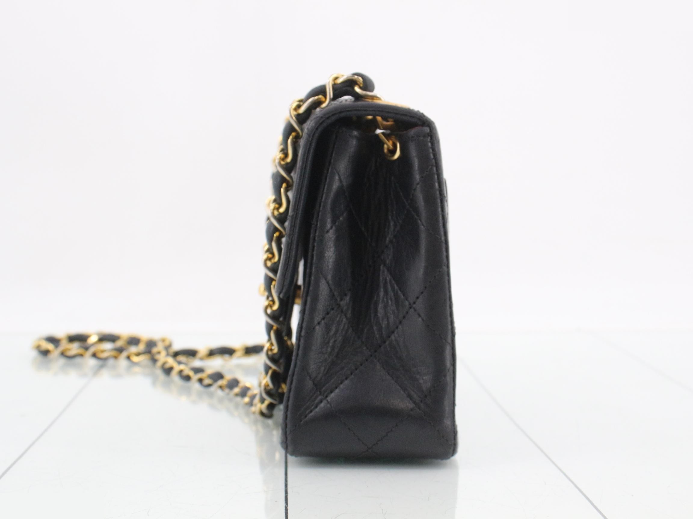 Matelassé (bag) - Shoulder bag — view 3