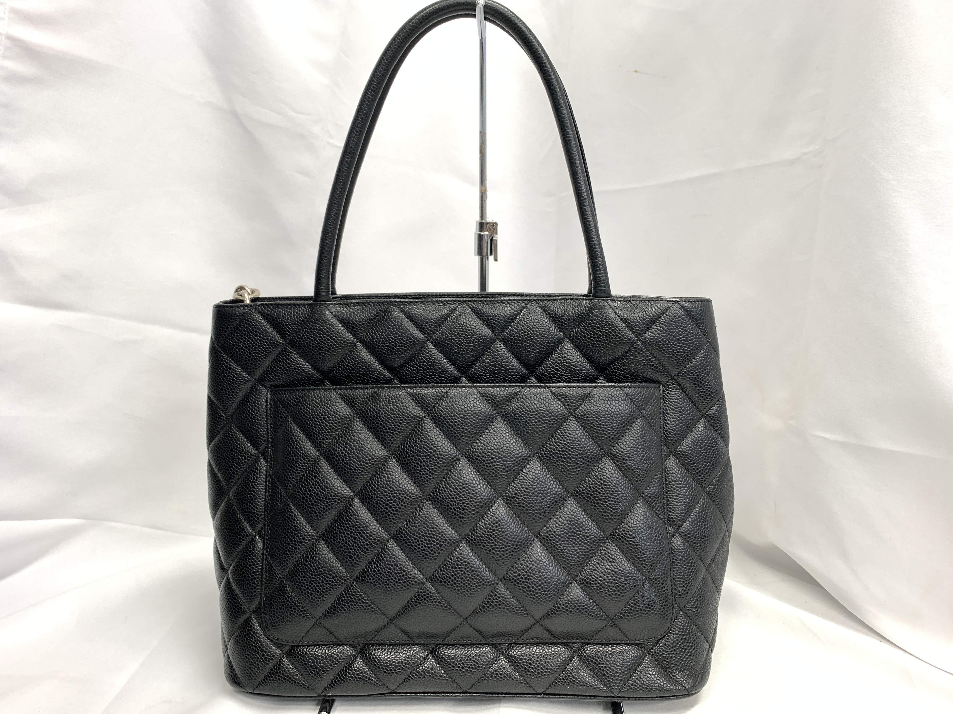 Caviar Skin Reissue Tote Bag — view 2