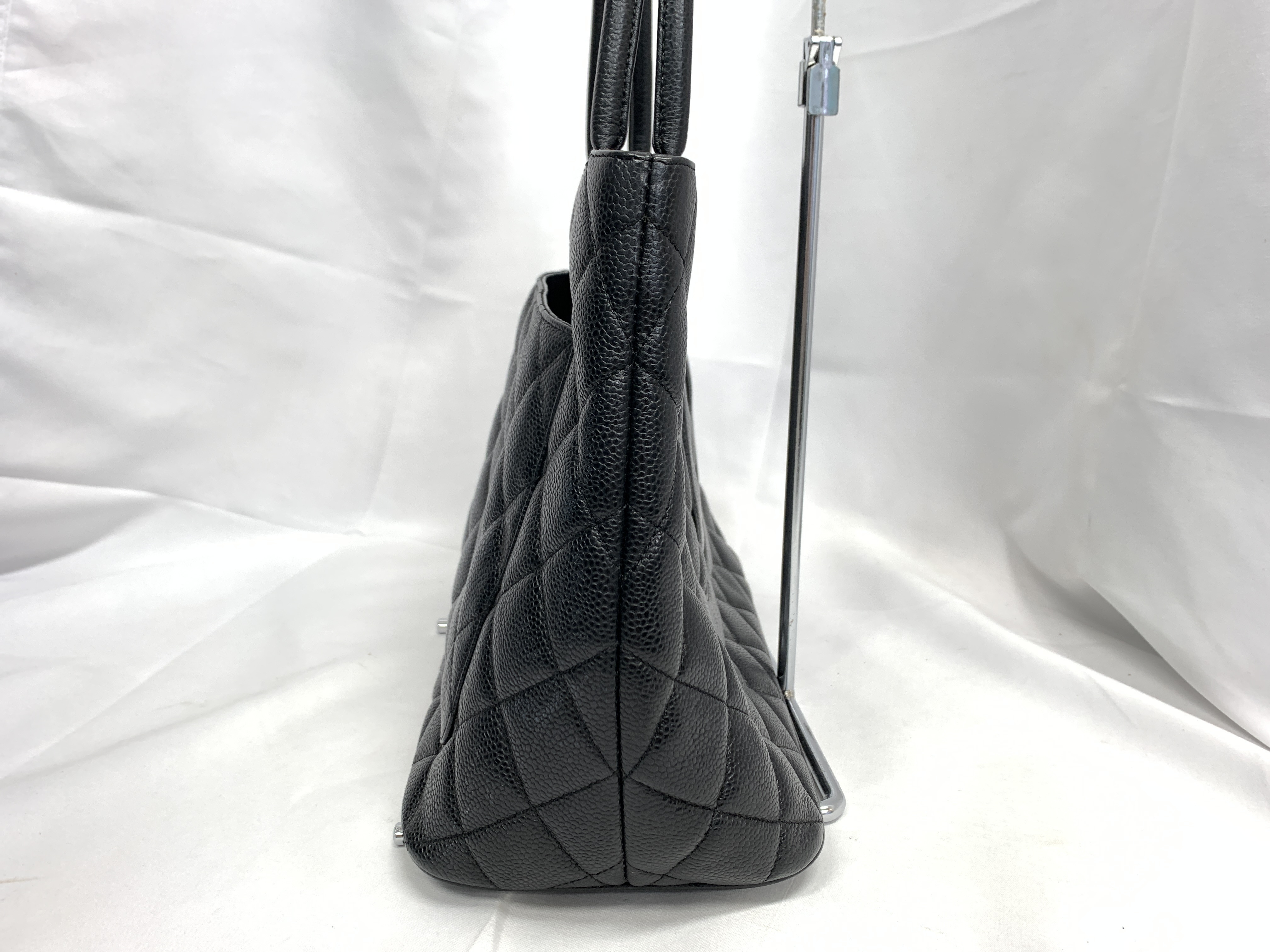 Caviar Skin Reissue Tote Bag — view 3
