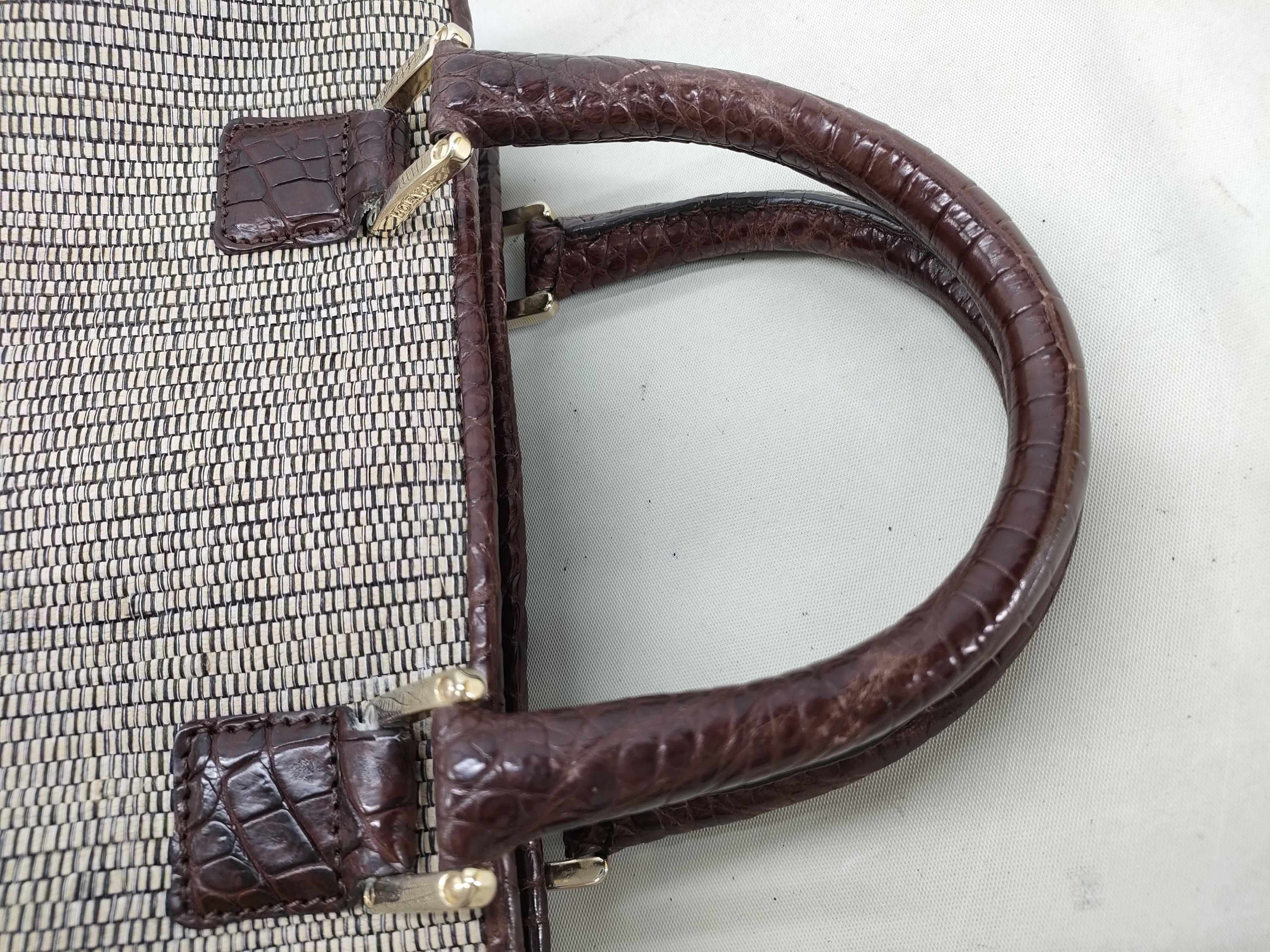 Amazona 28 Crocodile Handbag — view 5