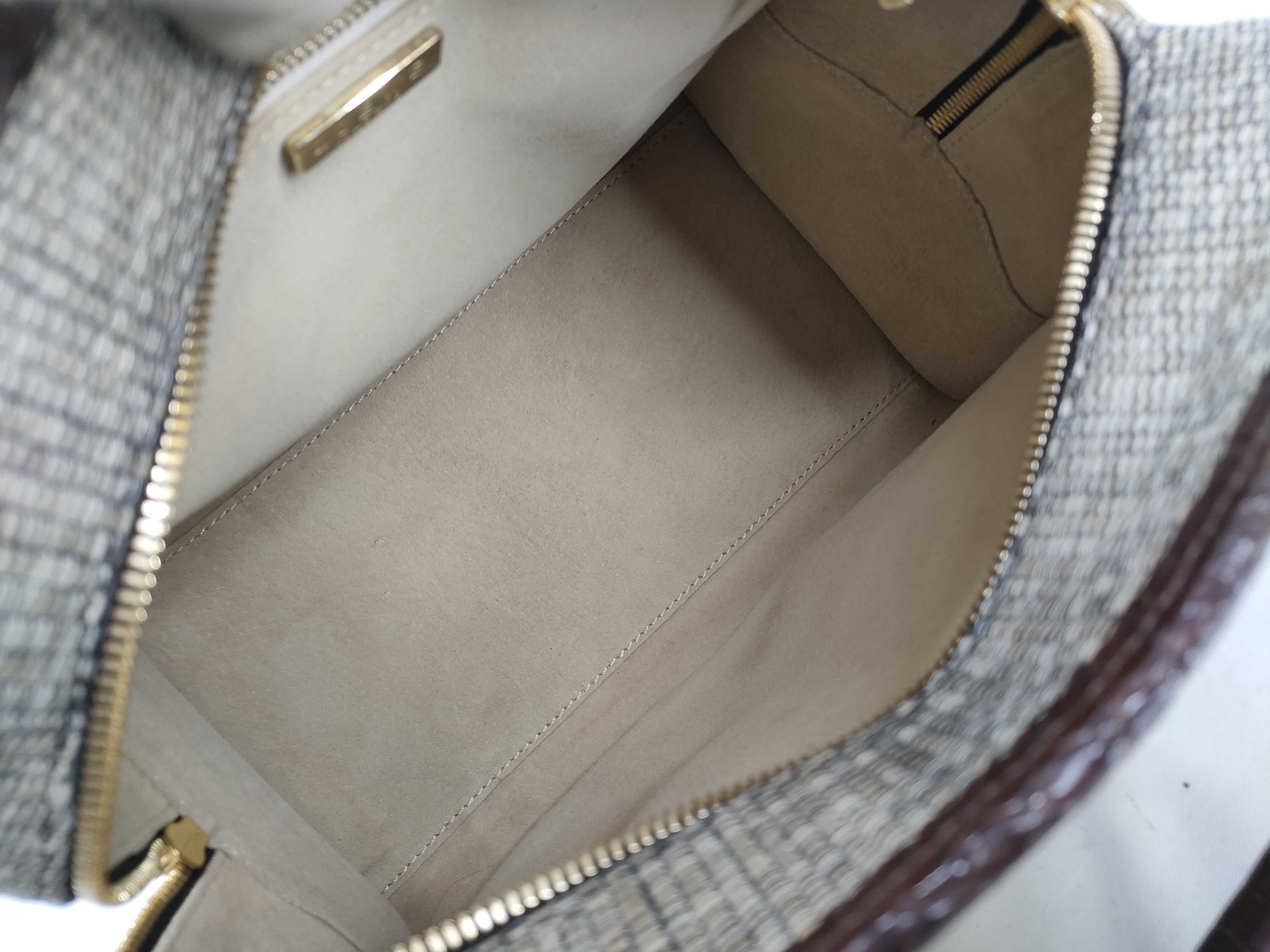 Amazona 28 Crocodile Handbag — view 9