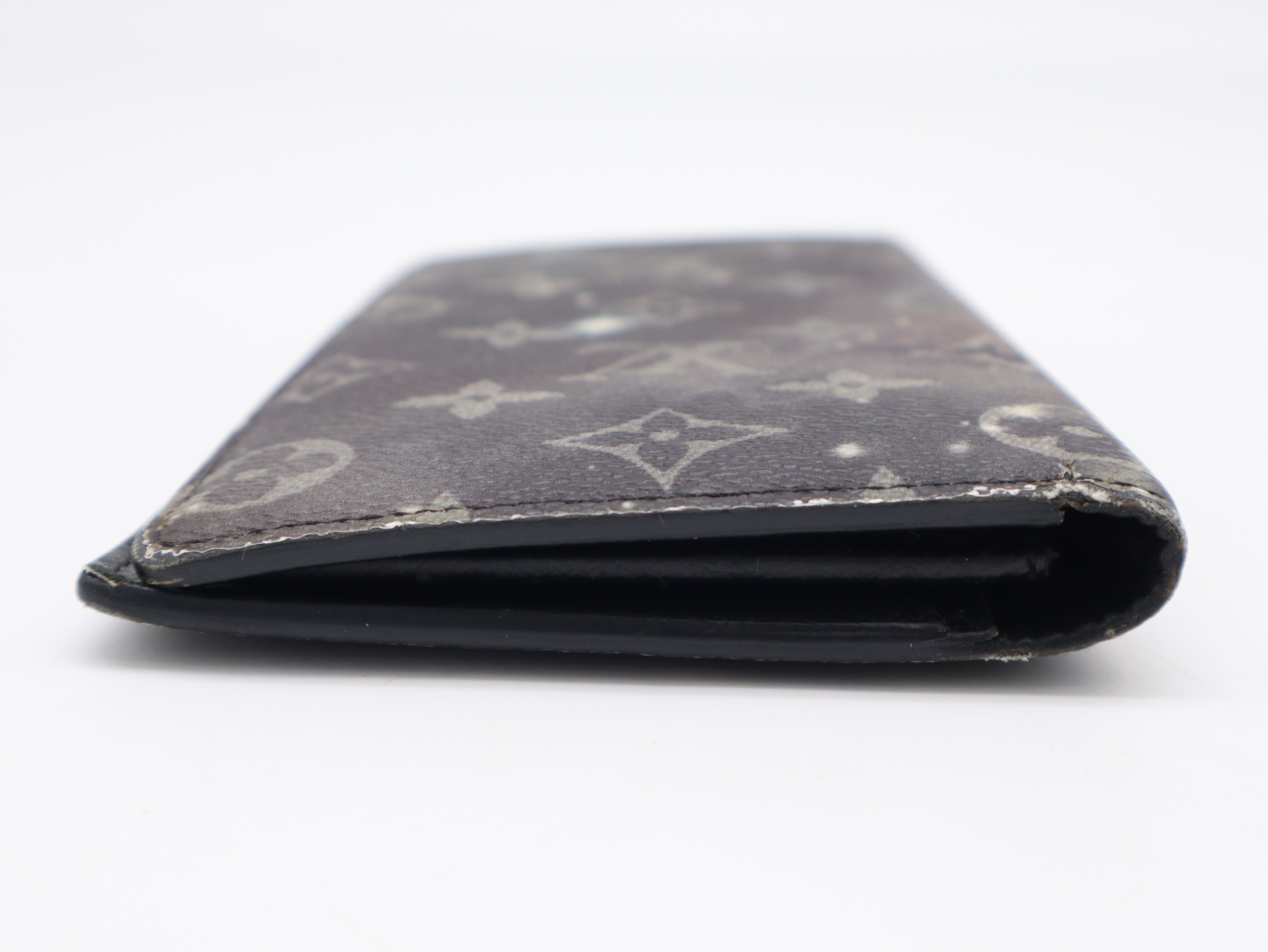 M63871 Monogram Galaxy Portefeuille Brazza Wallet — view 4