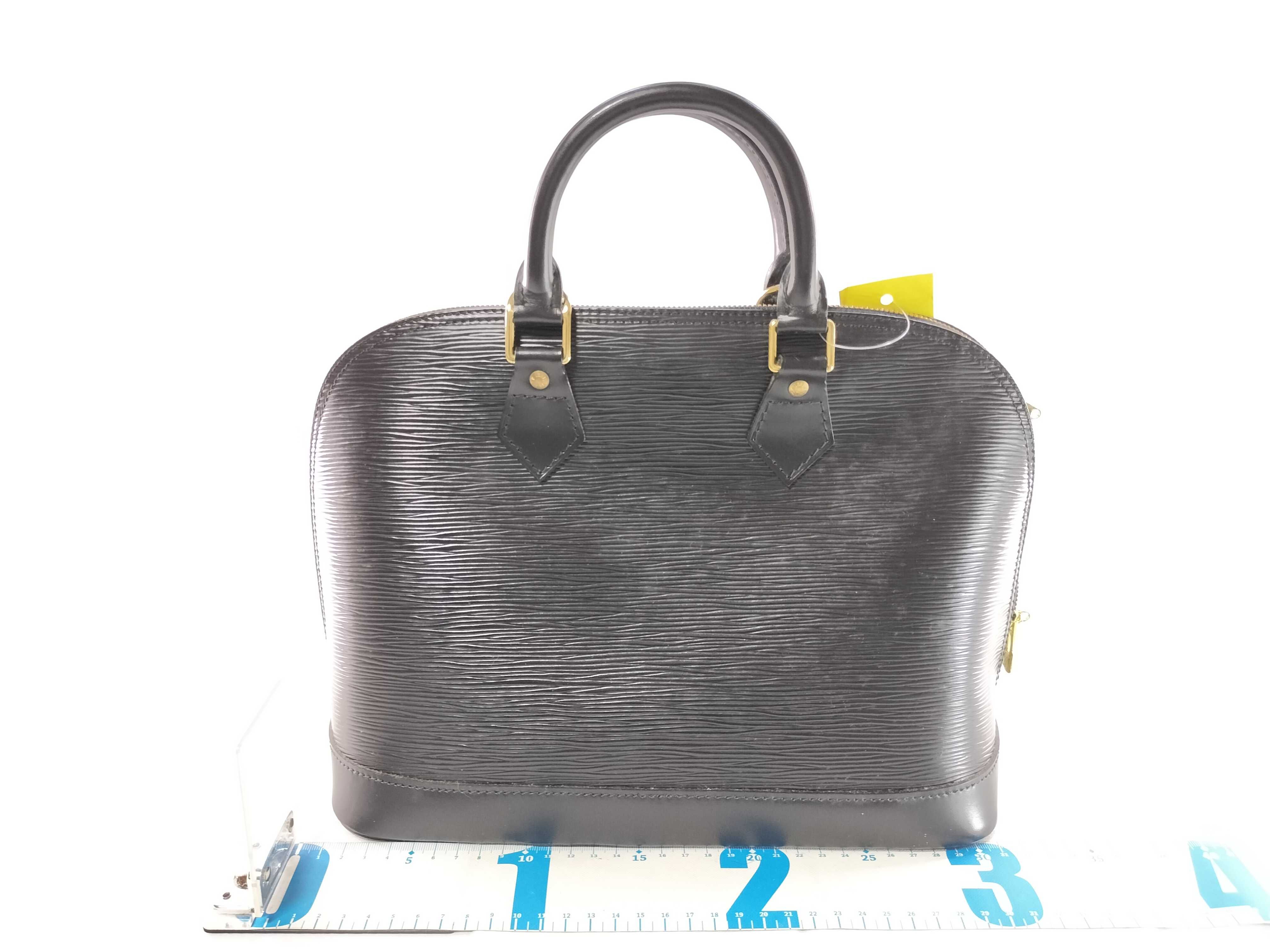 Epi Alma PM Black Handbag — view 2