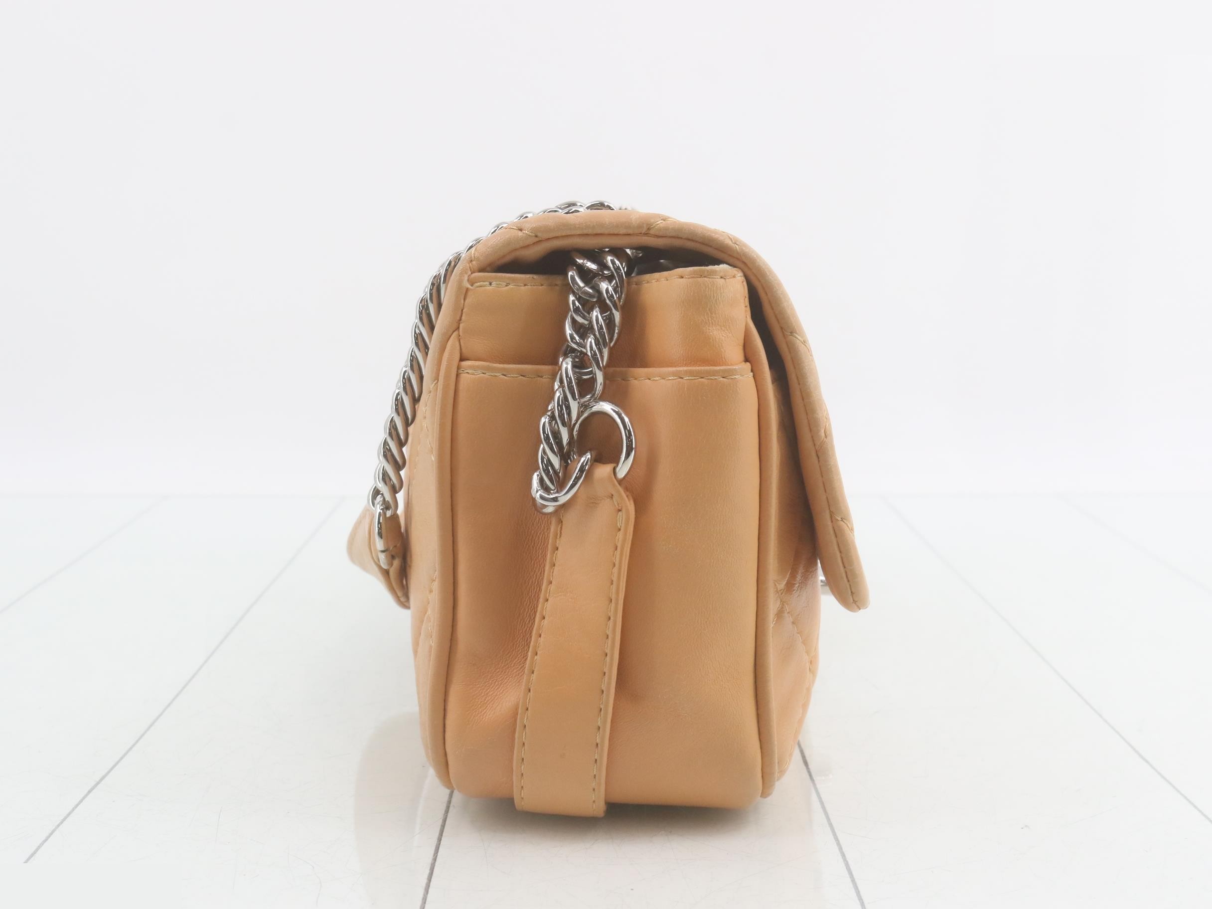 Matelassé (bag) - Shoulder bag — view 4