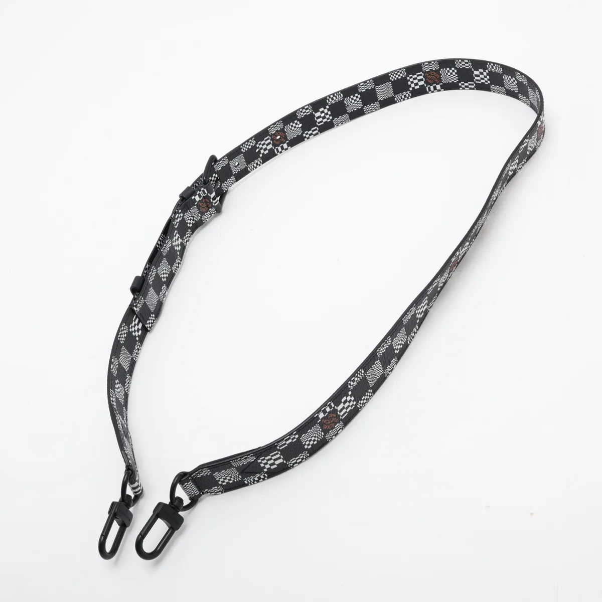 Damier Distorted City Keepall M57417, serial number unknown, black. — view 5