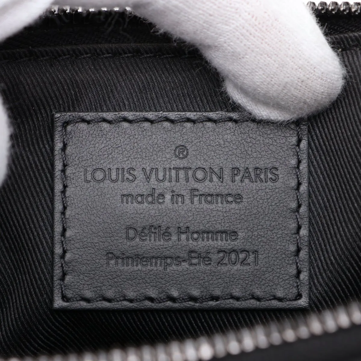 Damier Distorted City Keepall M57417, serial number unknown, black. — view 8