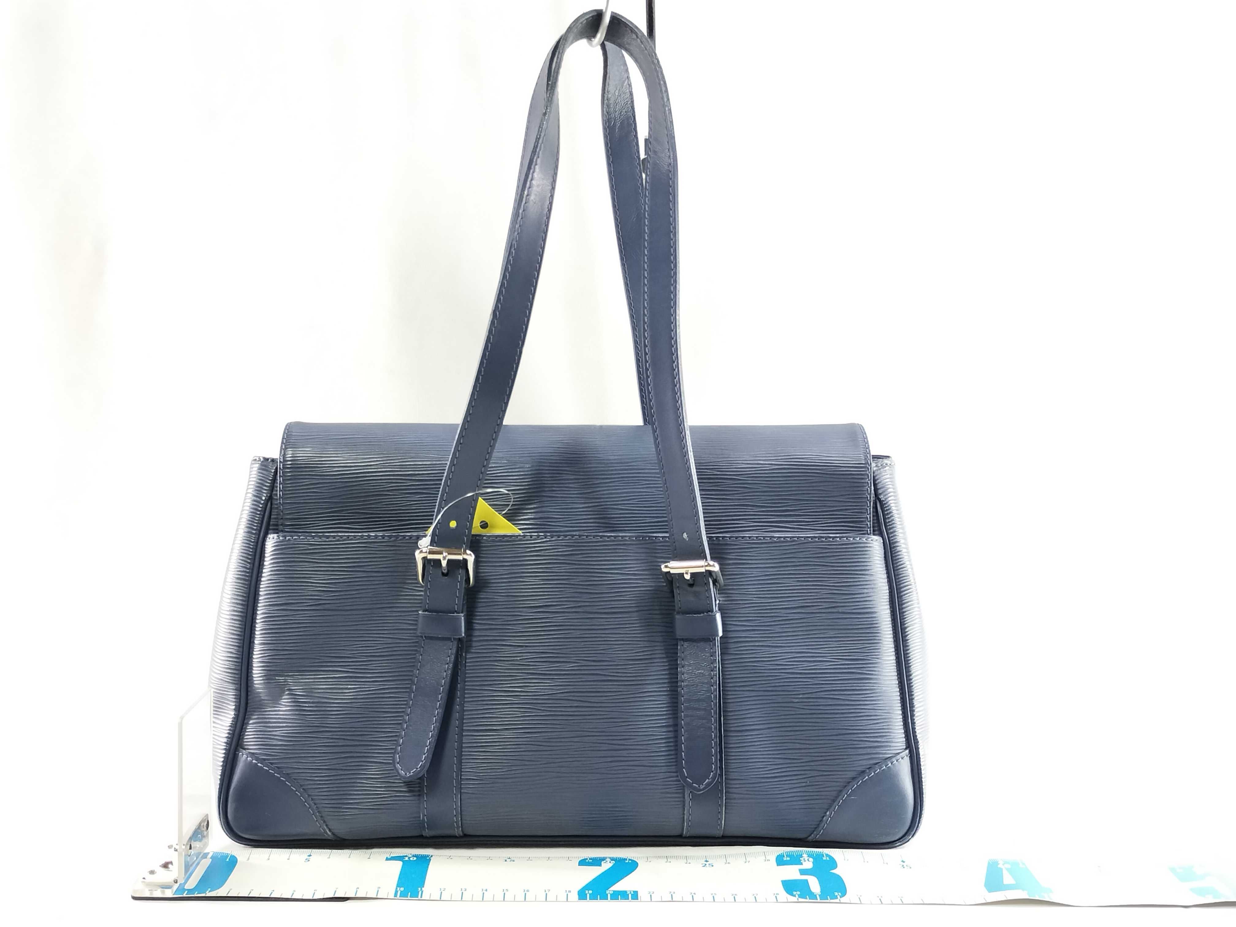 Epi M5886G Segur MM Handbag — view 2