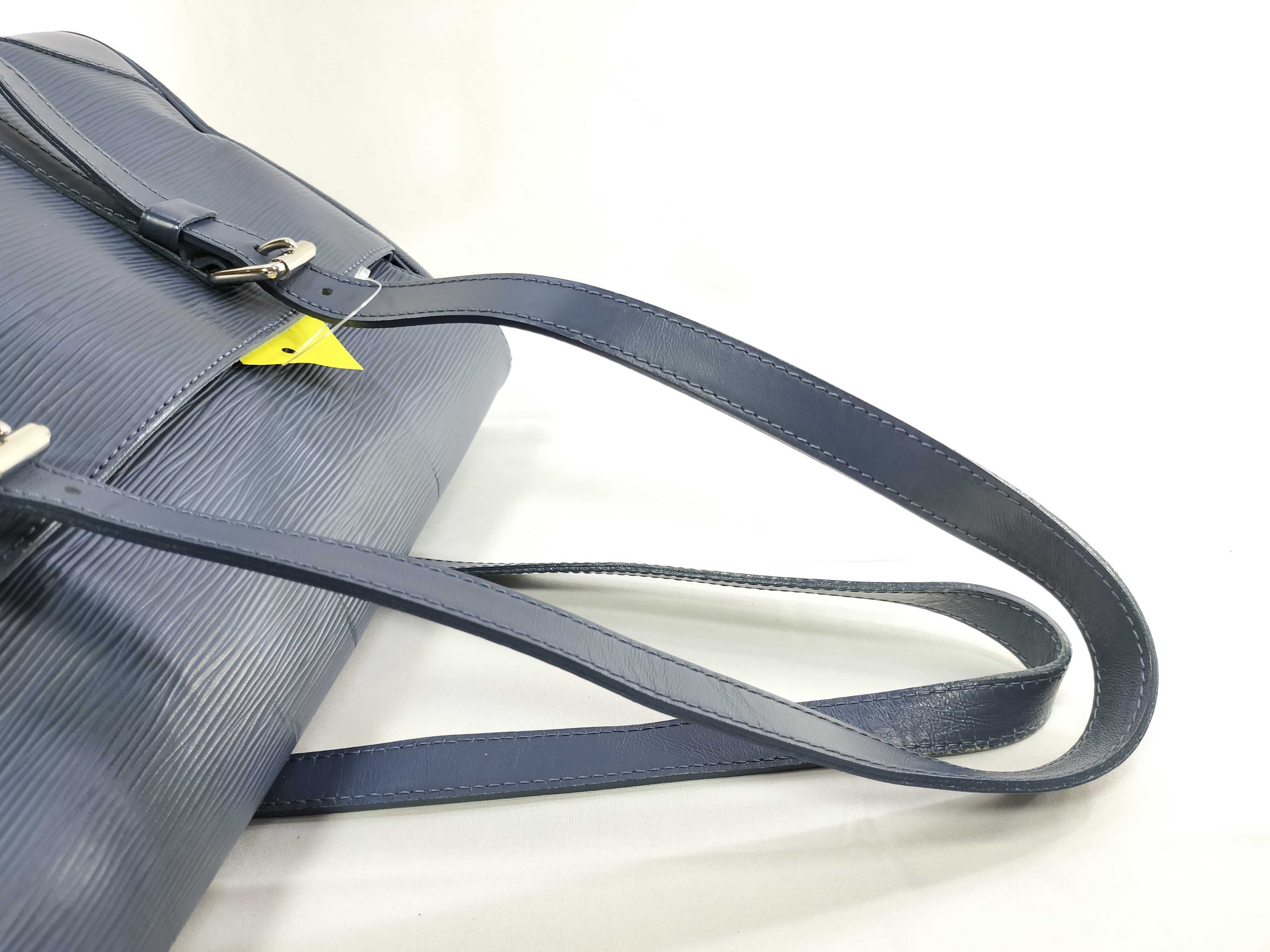 Epi M5886G Segur MM Handbag — view 4