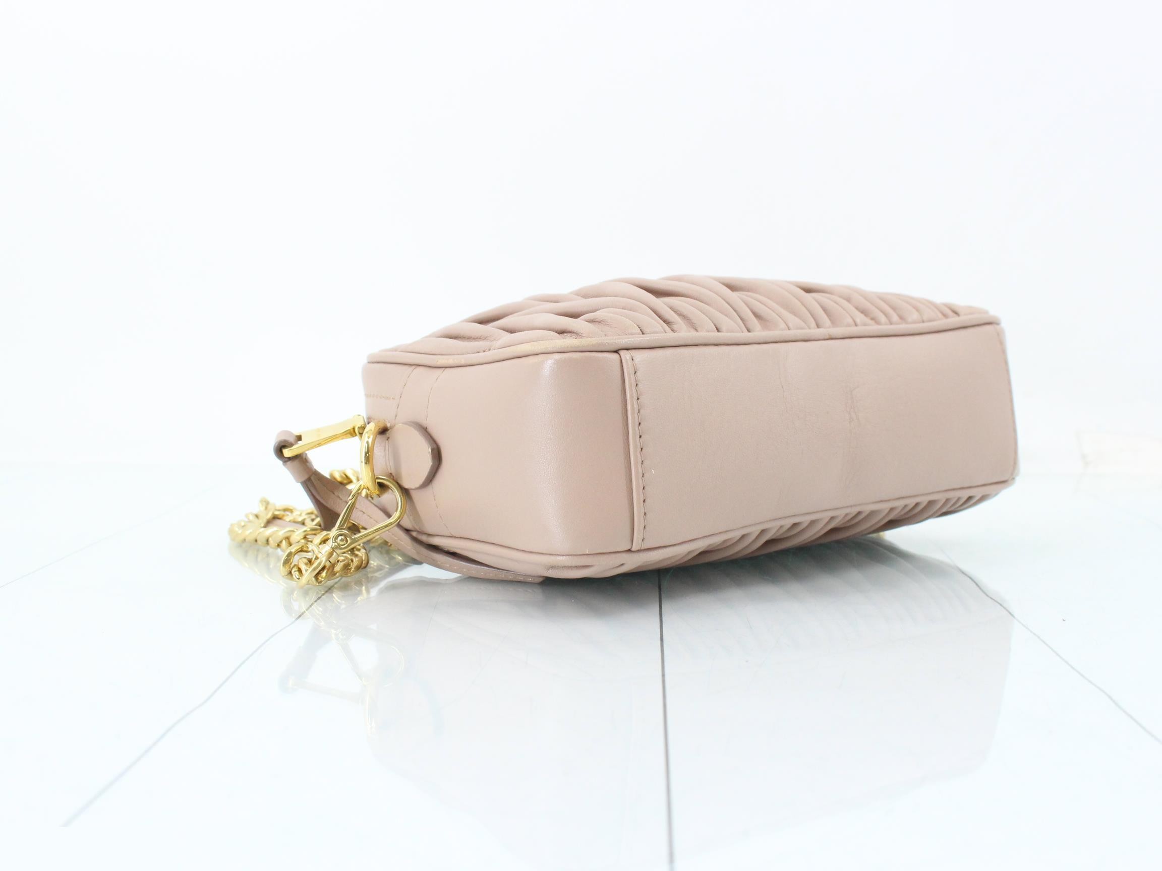 Matelassé (Bag) - Chain Shoulder Bag - Pink Beige — view 5