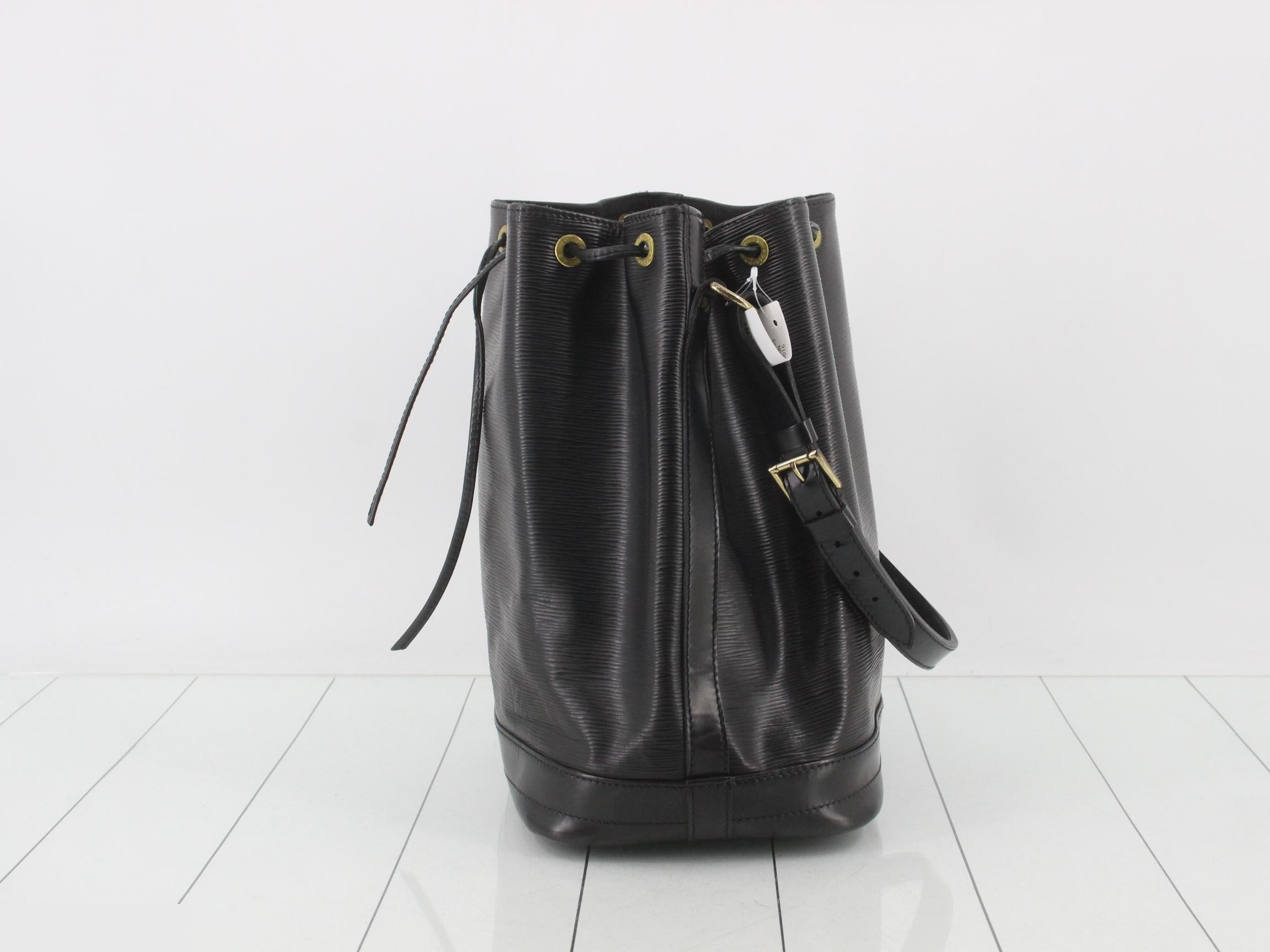 Epi Noé Shoulder Bag — view 3