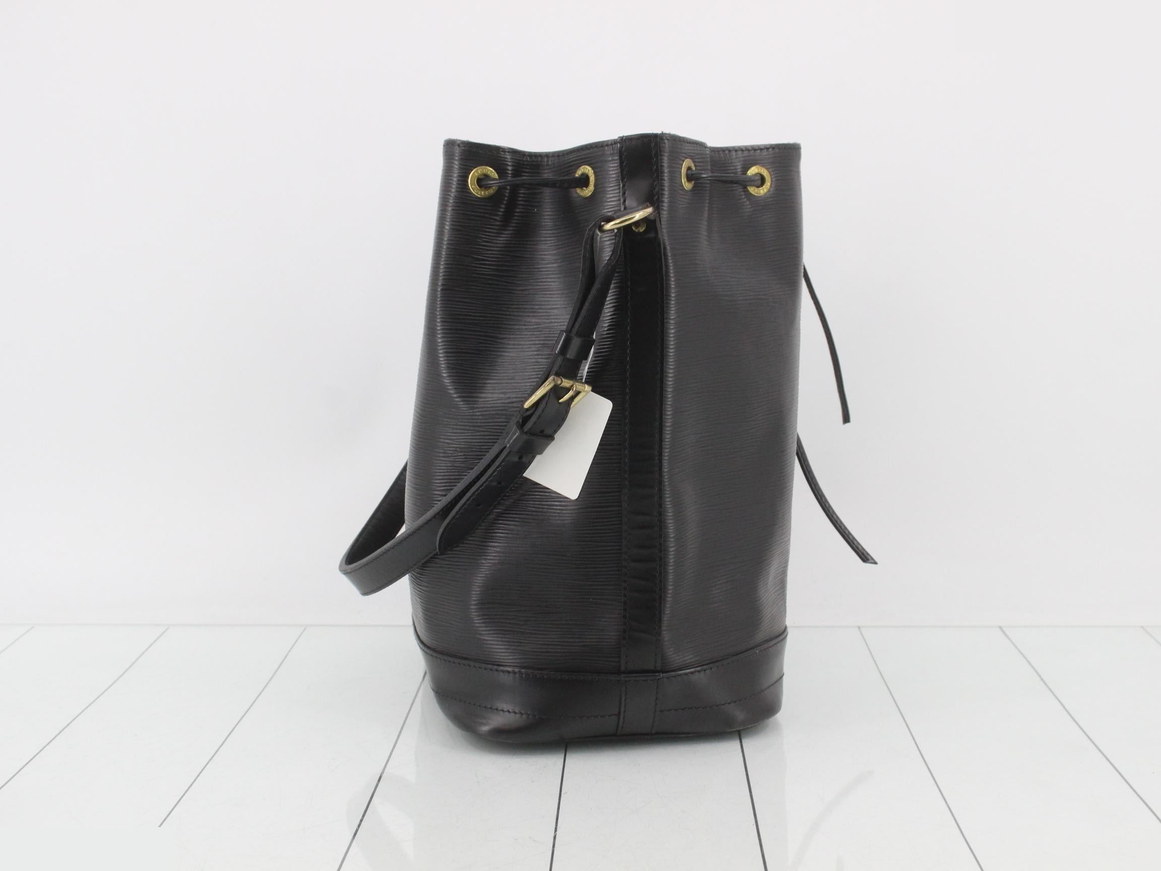 Epi Noé Shoulder Bag — view 4