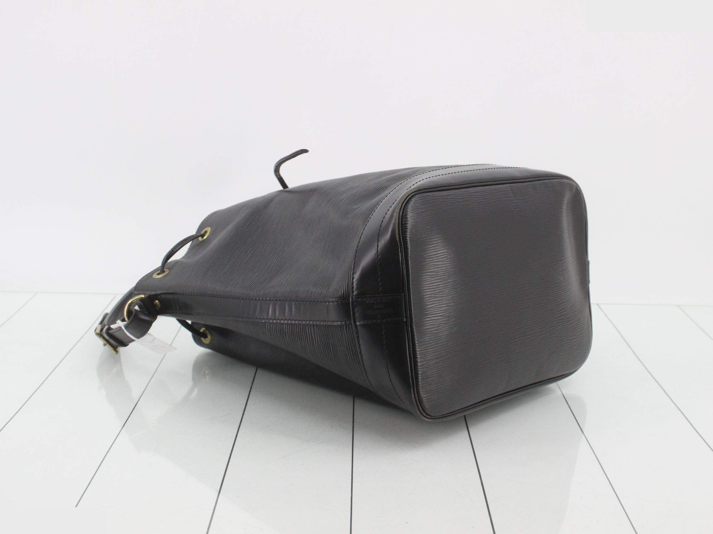 Epi Noé Shoulder Bag — view 5