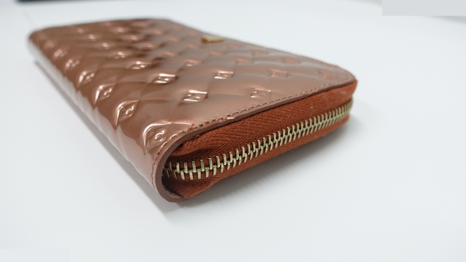 LONG WALLET — view 3