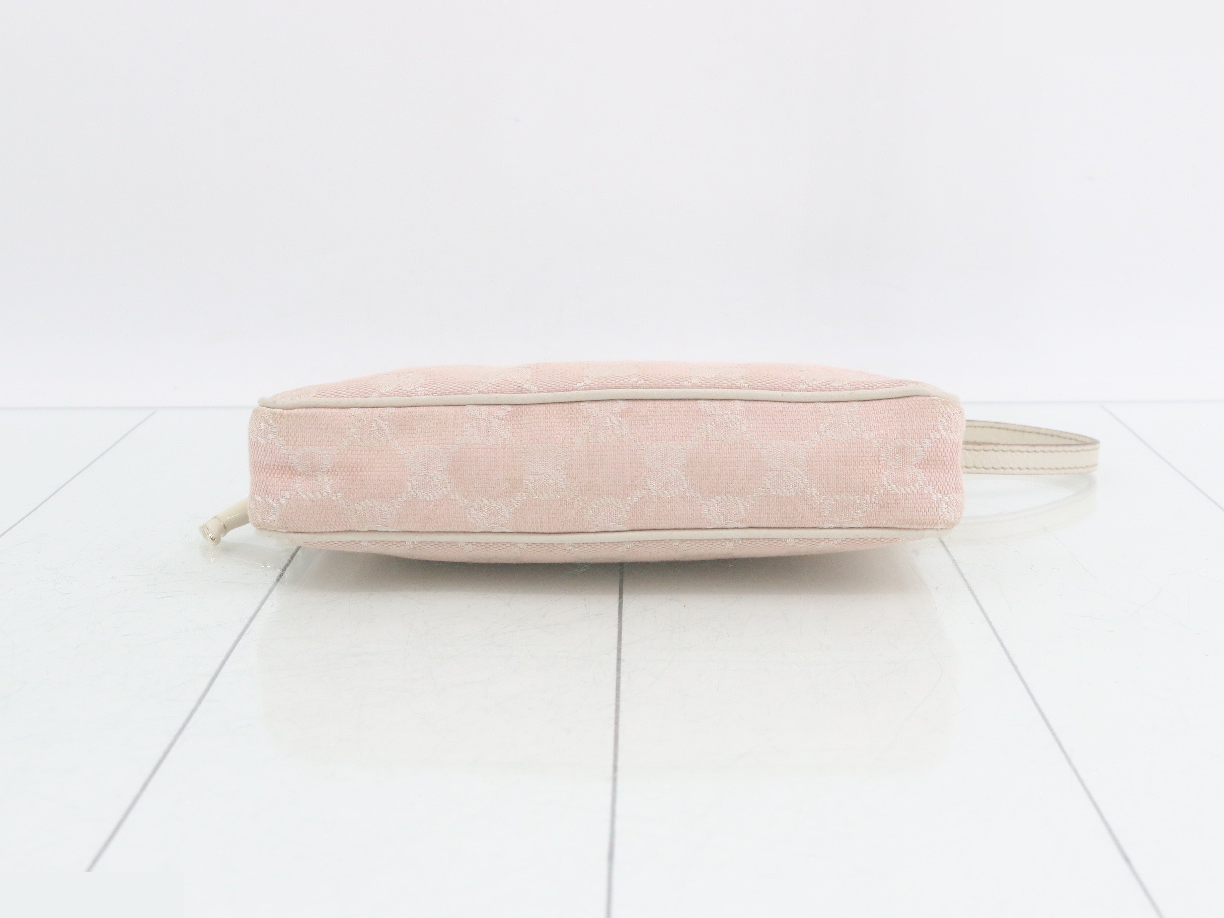 154432 Accessory Pouch, Pink, W20 H10 D4 — view 3