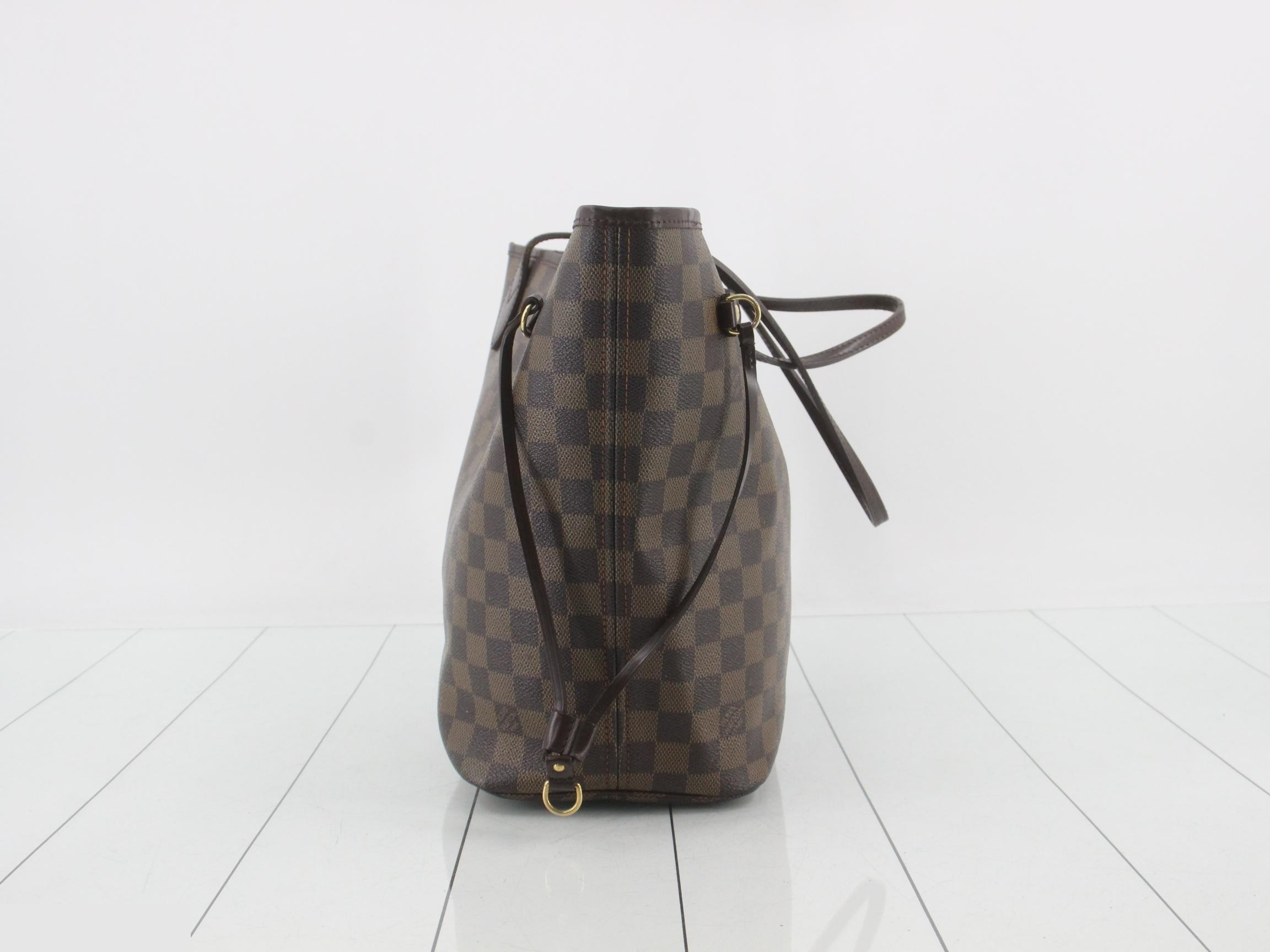 Neverfull MM Shoulder Bag — view 4
