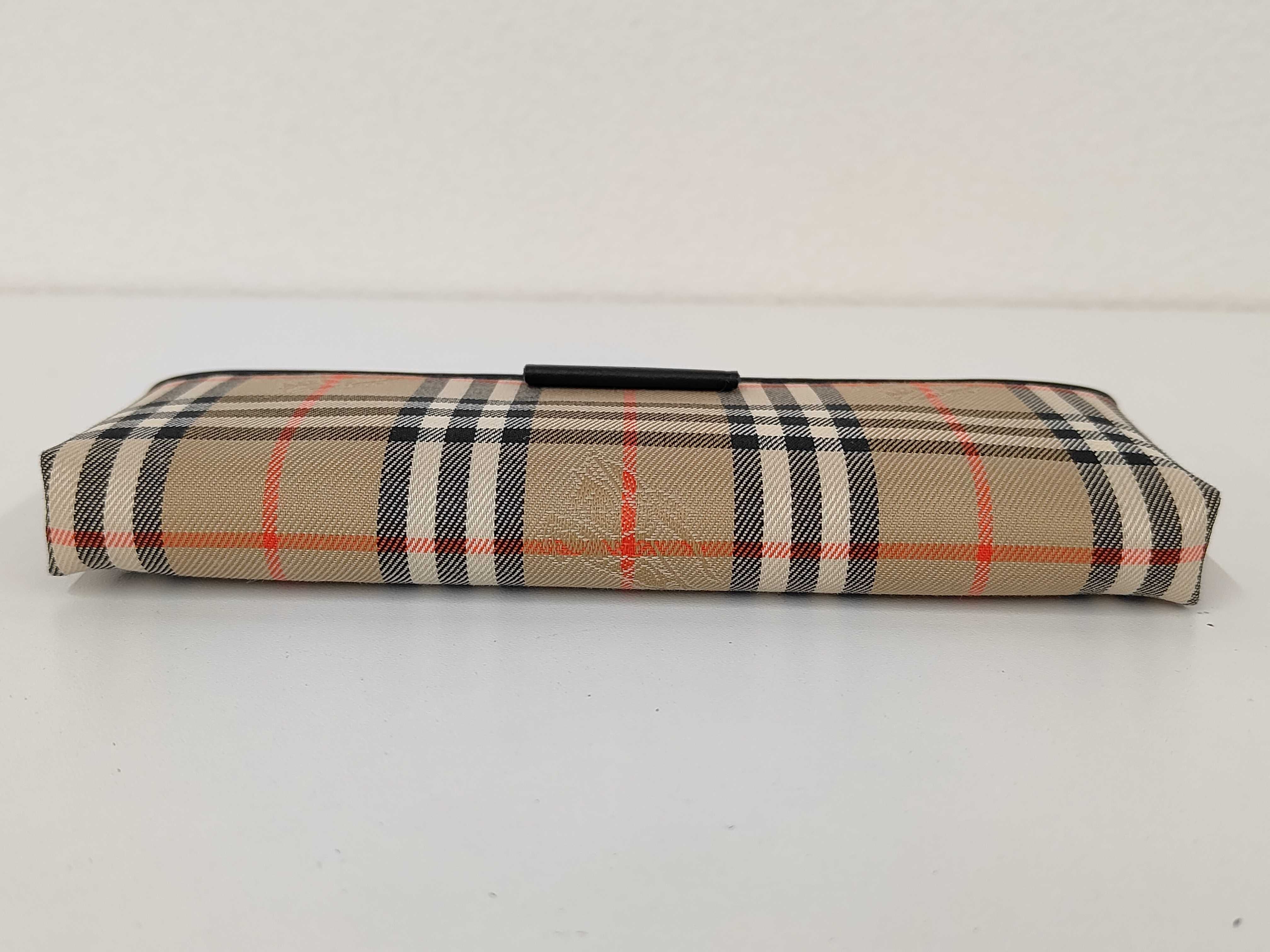 Nova Check Pouch with Tag — view 3