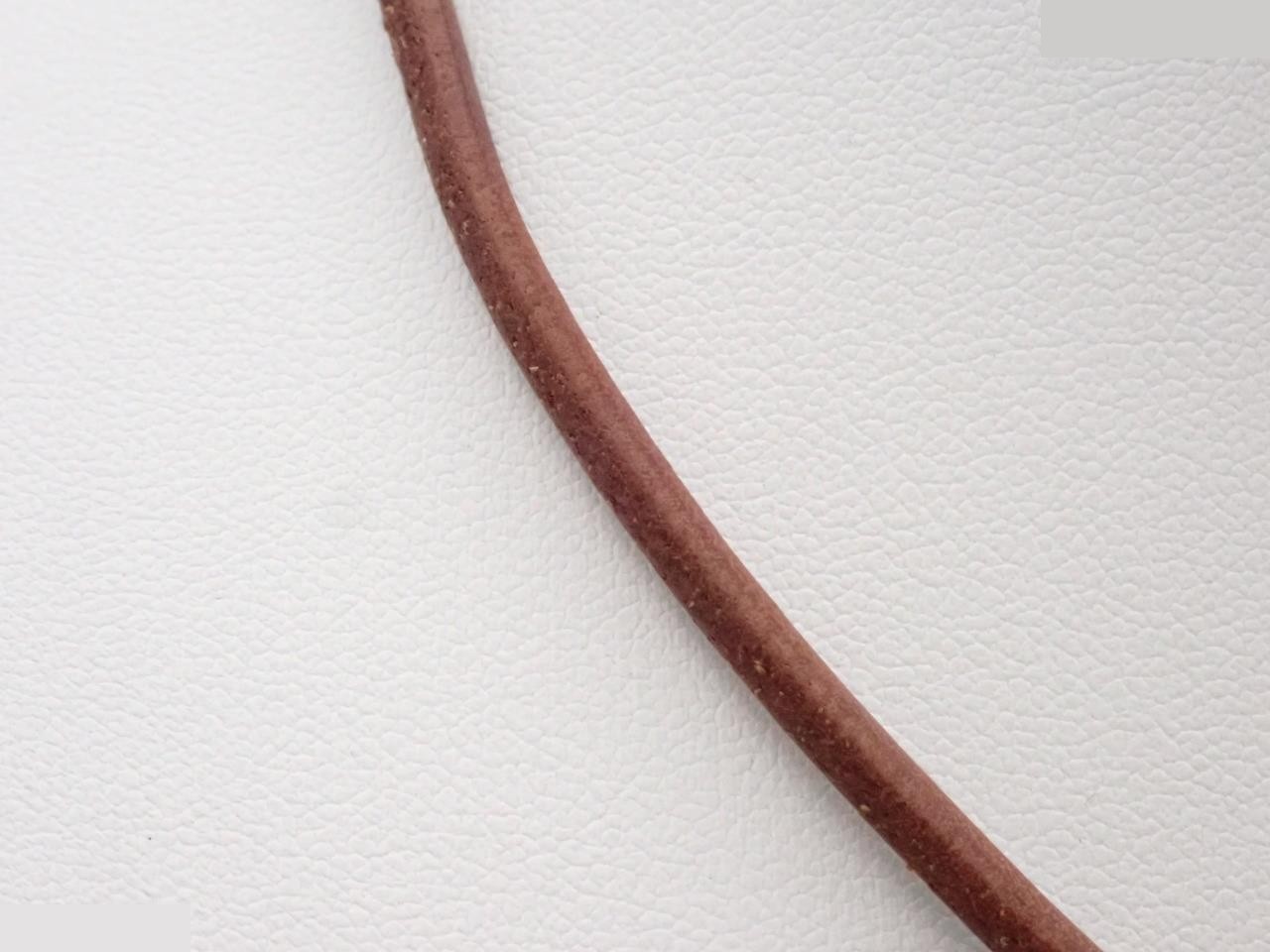Viviride Heart Choker, approximately 36cm in length. — view 2