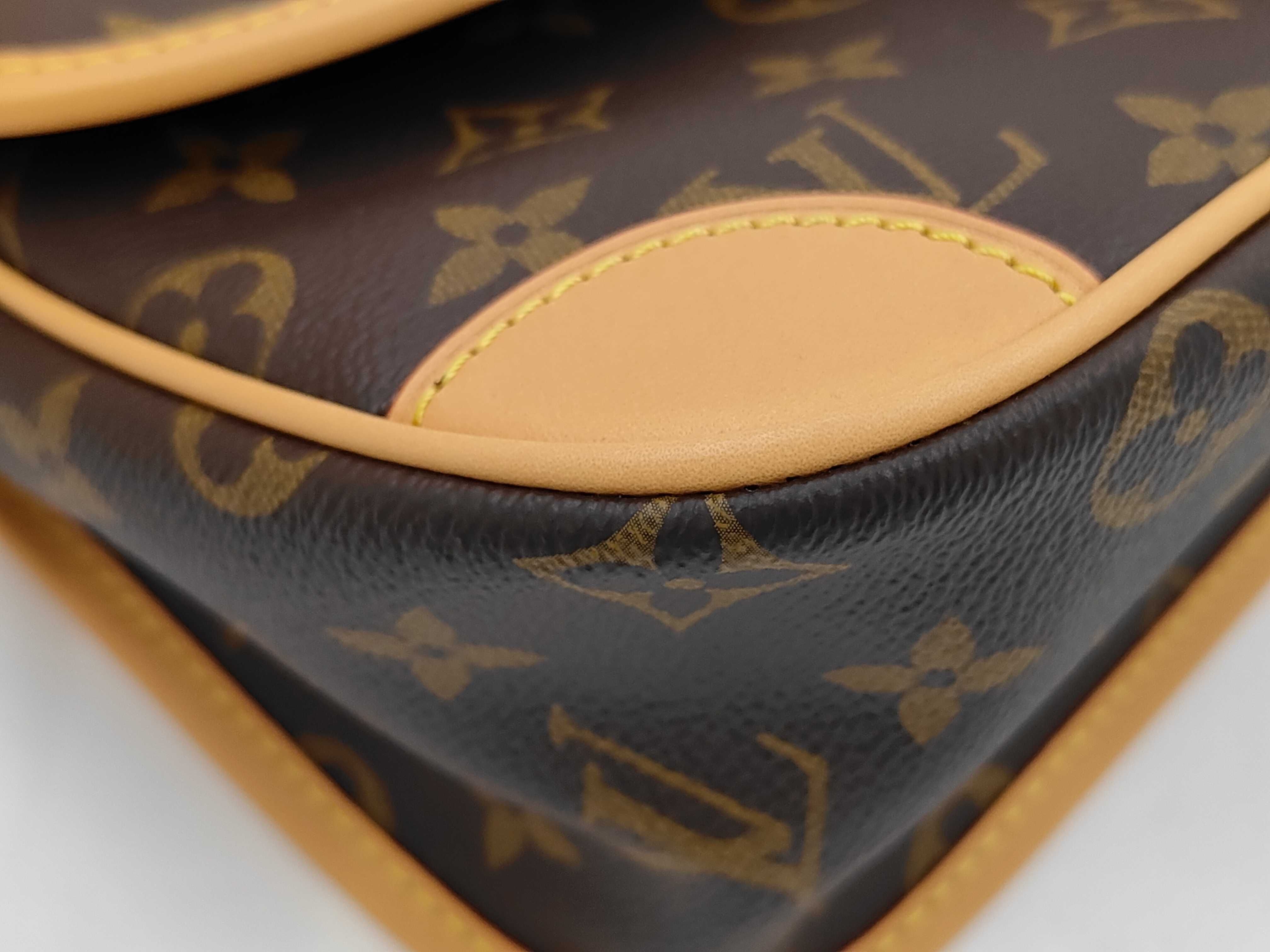 LV Monogram Diane NM PM M45985 Shoulder Bag — view 3