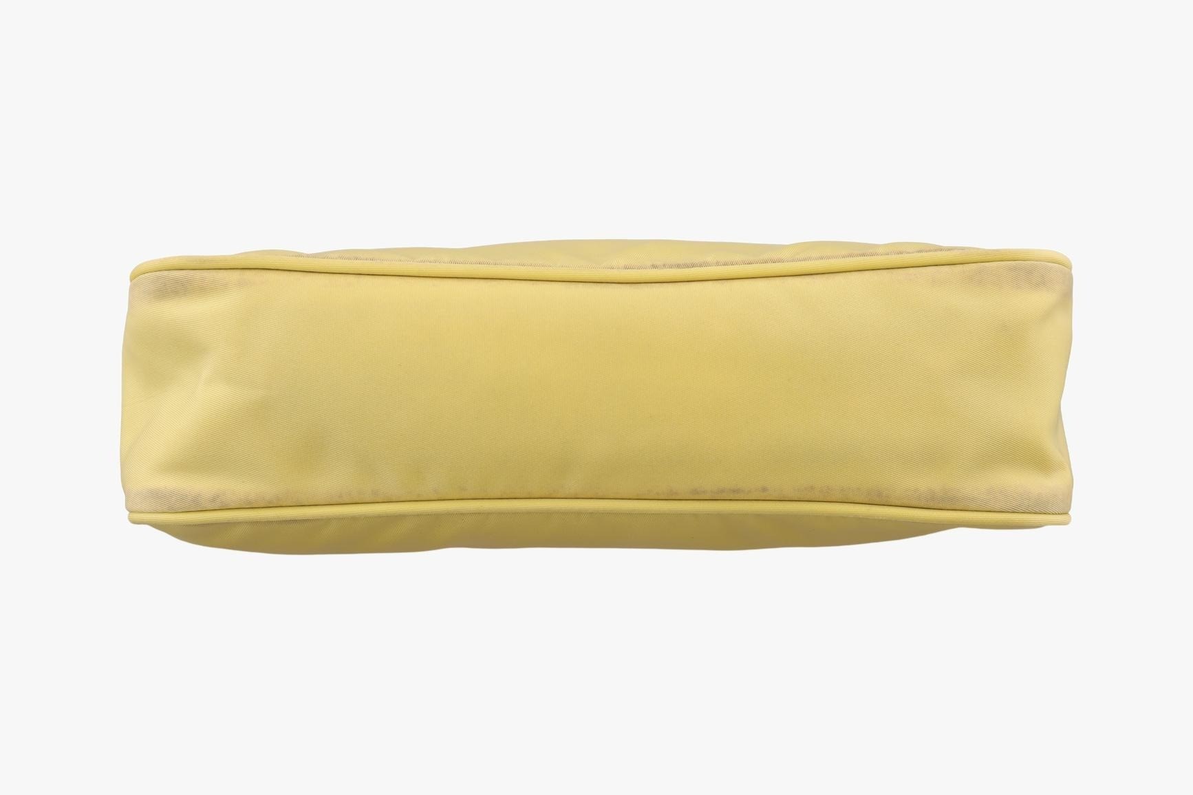 Re-Edition 2000 Triangle Logo Nylon Yellow — view 3