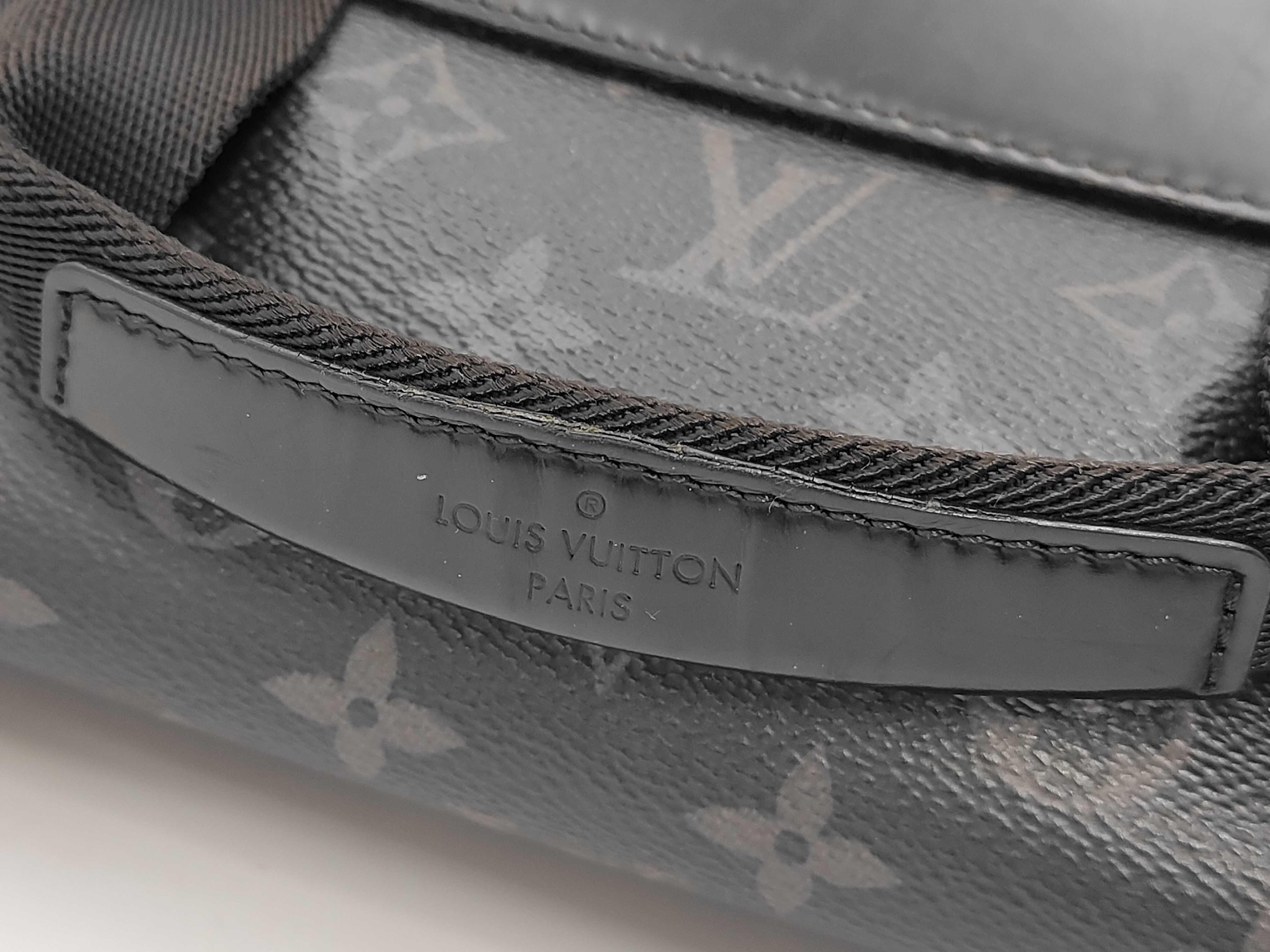 LV Monogram Eclipse Messenger Voyage MM M40510 FO4146 Shoulder Bag — view 5
