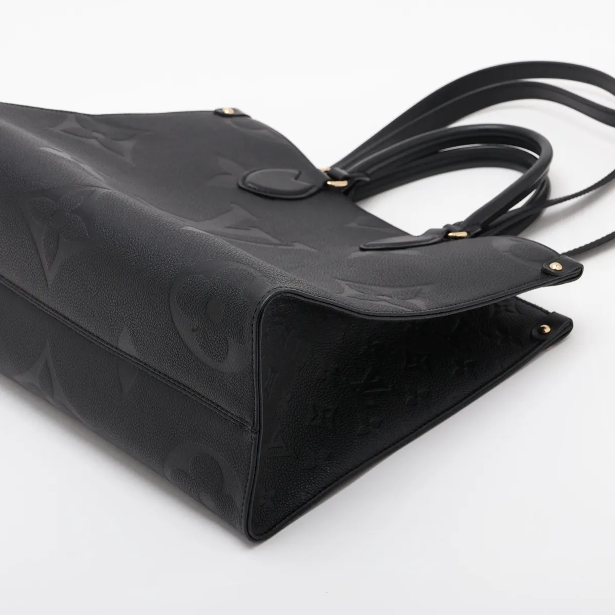 Monogram Empreinte OnTheGo MM M45595, serial number unknown, black. — view 3