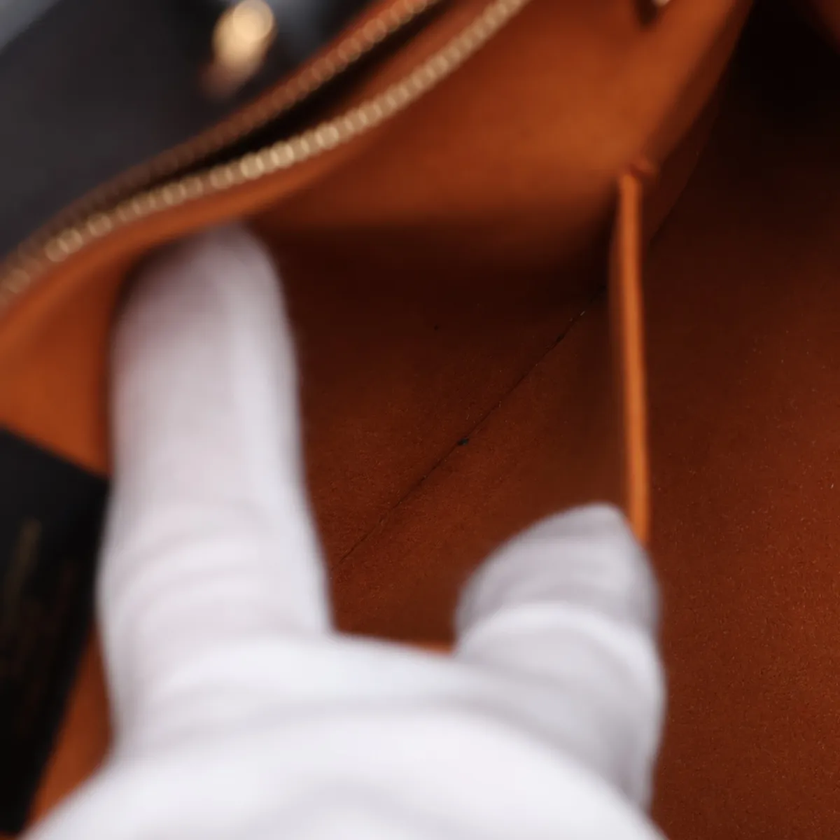 Monogram Empreinte OnTheGo MM M45595, serial number unknown, black. — view 9