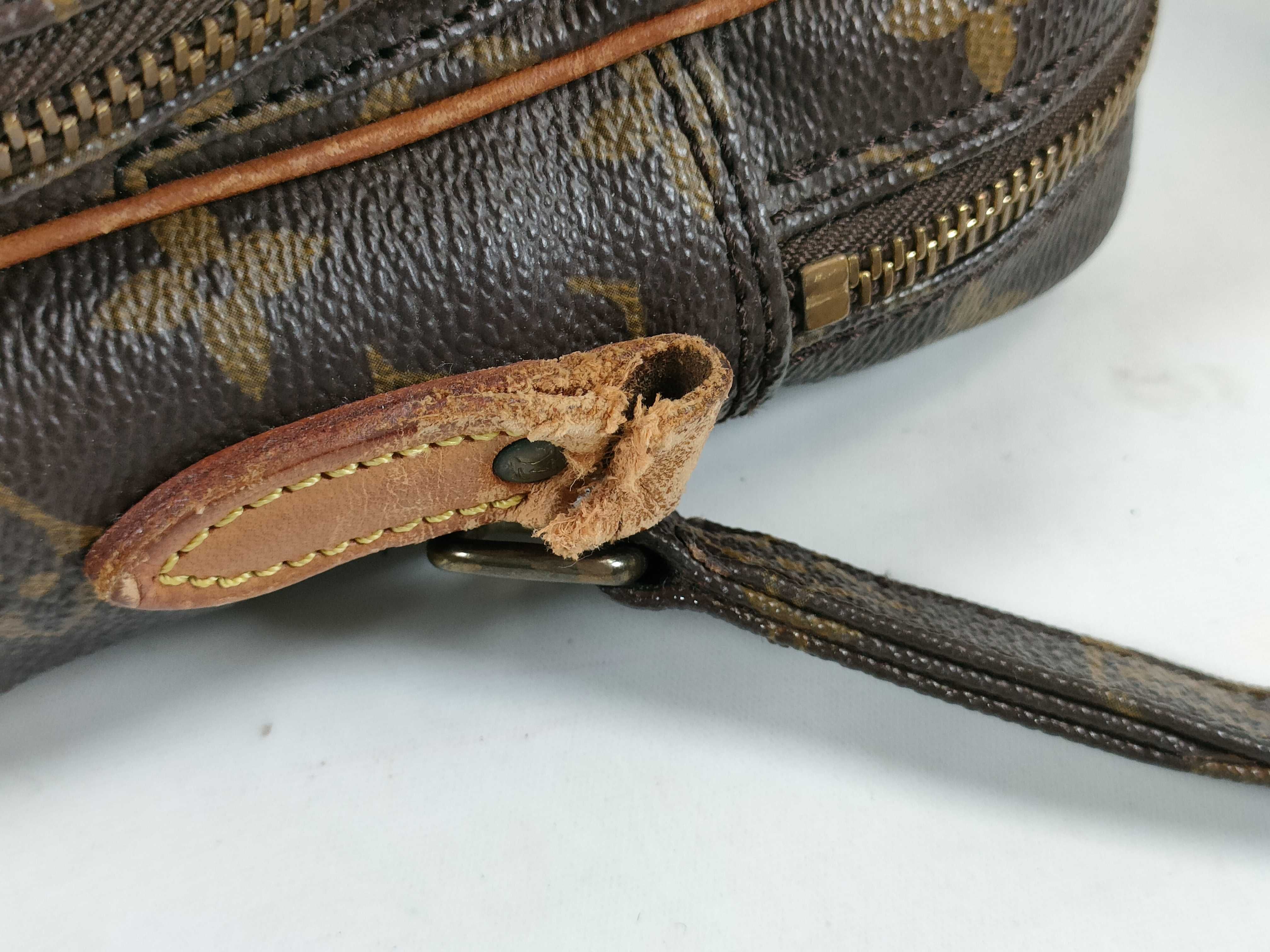Monogram Amazon Shoulder Bag (Shoulder strap is torn) — view 5