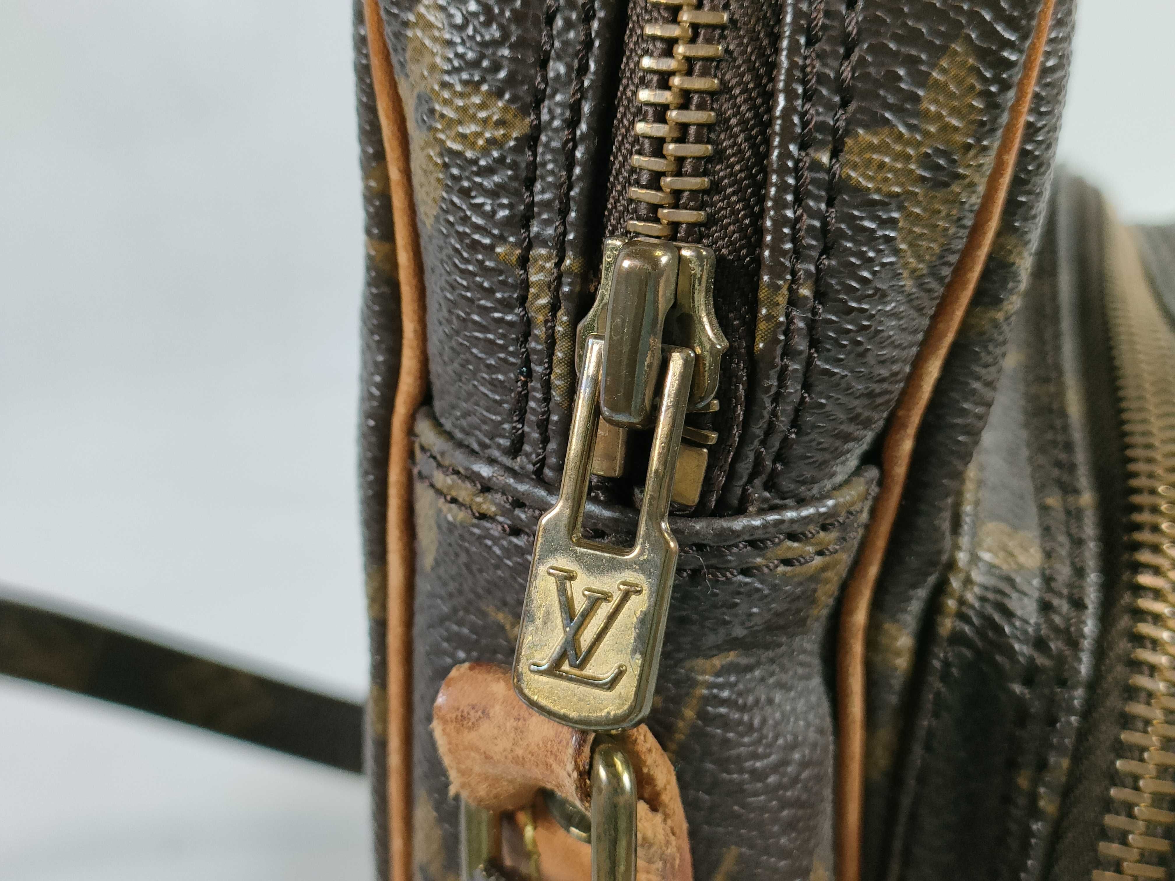 Monogram Amazon Shoulder Bag (Shoulder strap is torn) — view 8