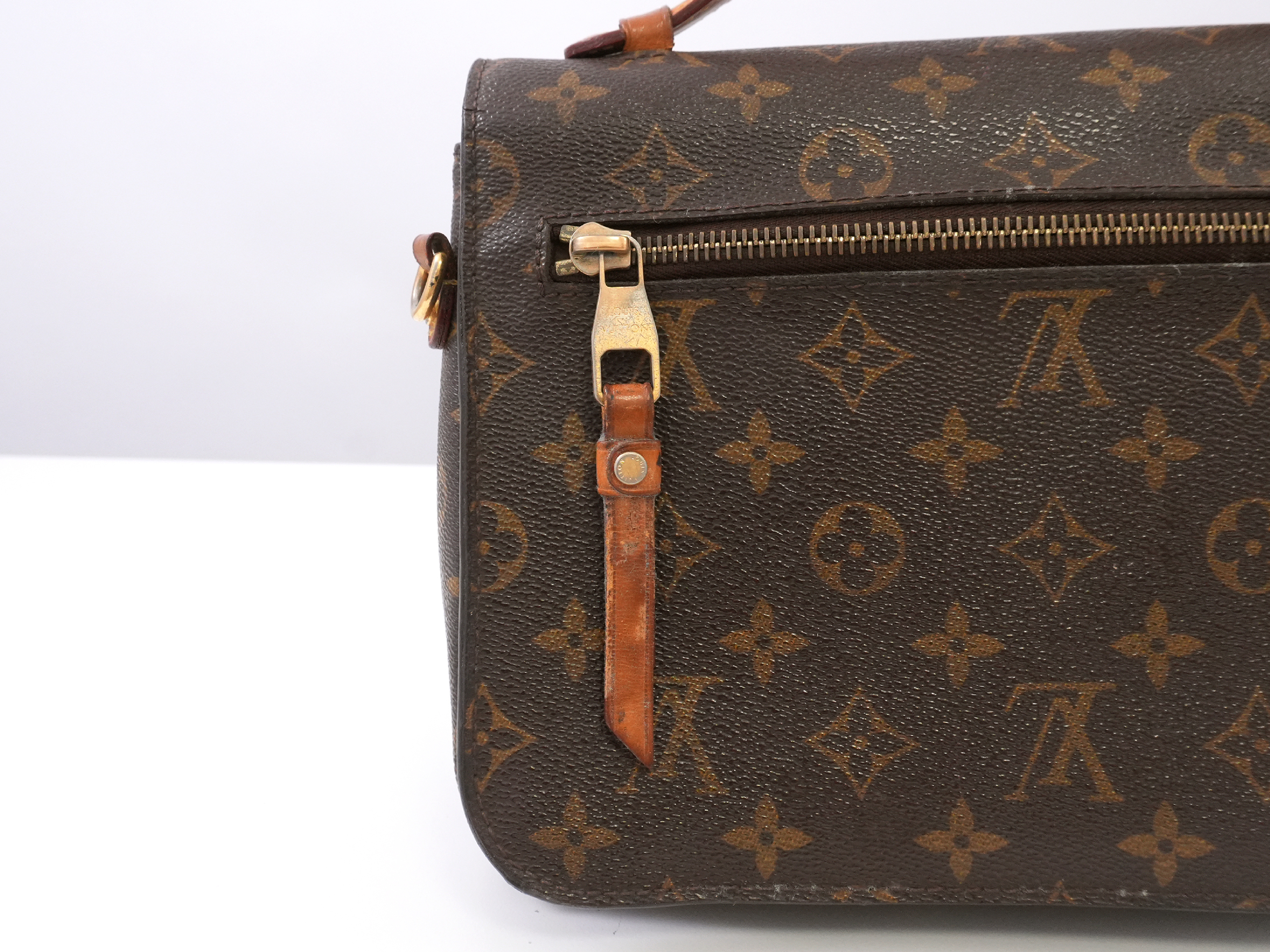 Pochette Métis MM M44875 Handbag — view 12