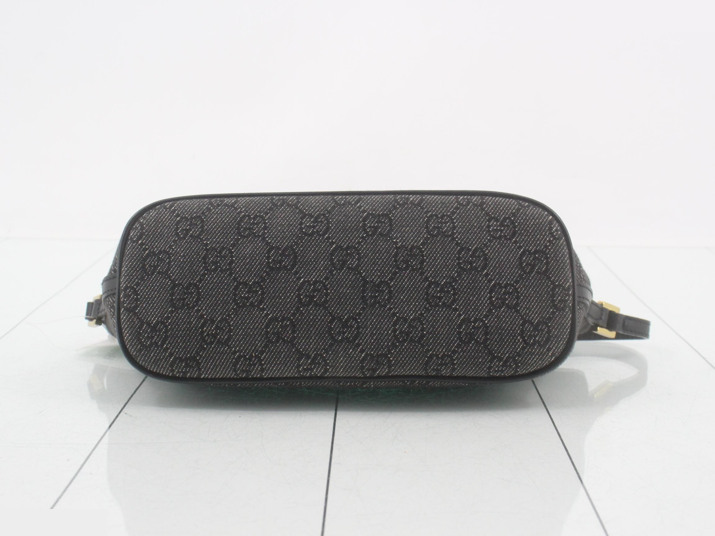 GG Canvas Handbag — view 3