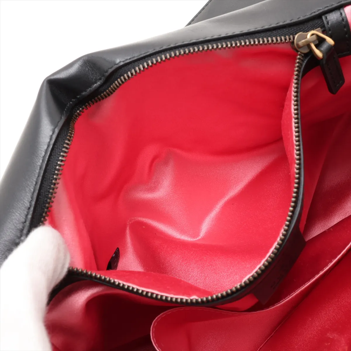 GG Marmont 443496 Velvet Chain Shoulder Bag, Black — view 8