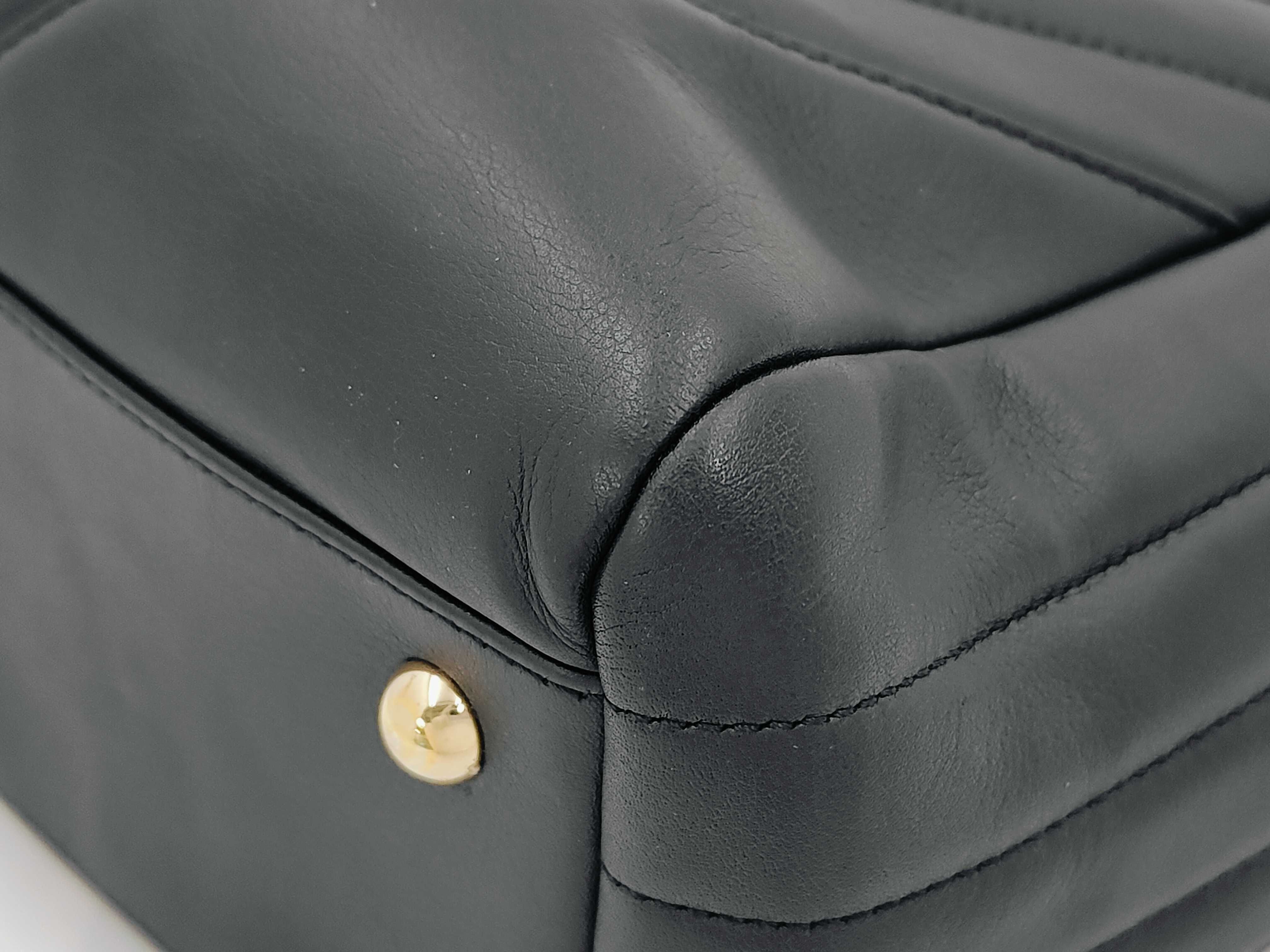Black Tote Bag with Gold Hardware, V-shaped Quilting, Item No. 24 — view 9