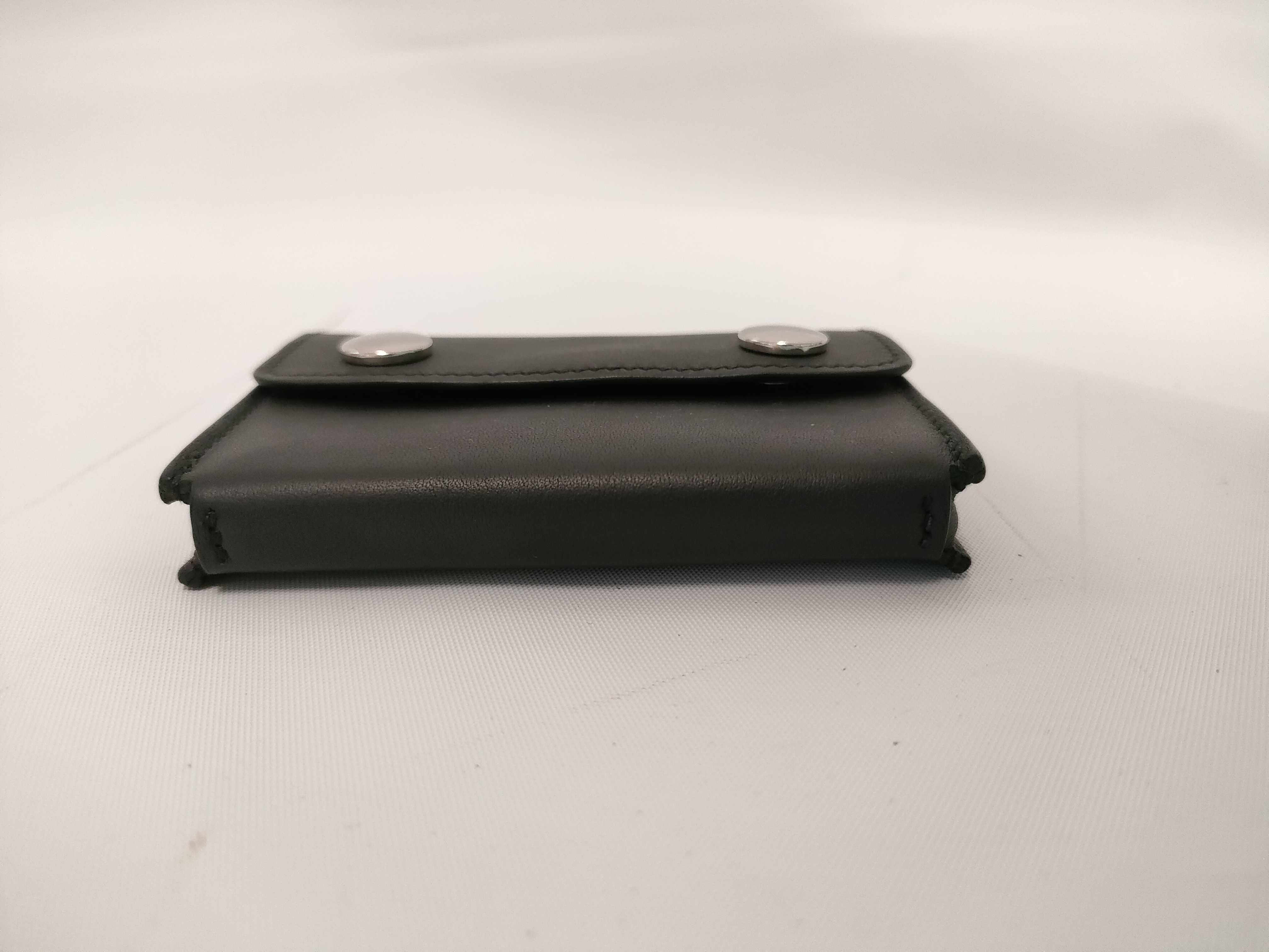 Snap Swift W stamp Black coin case — view 2