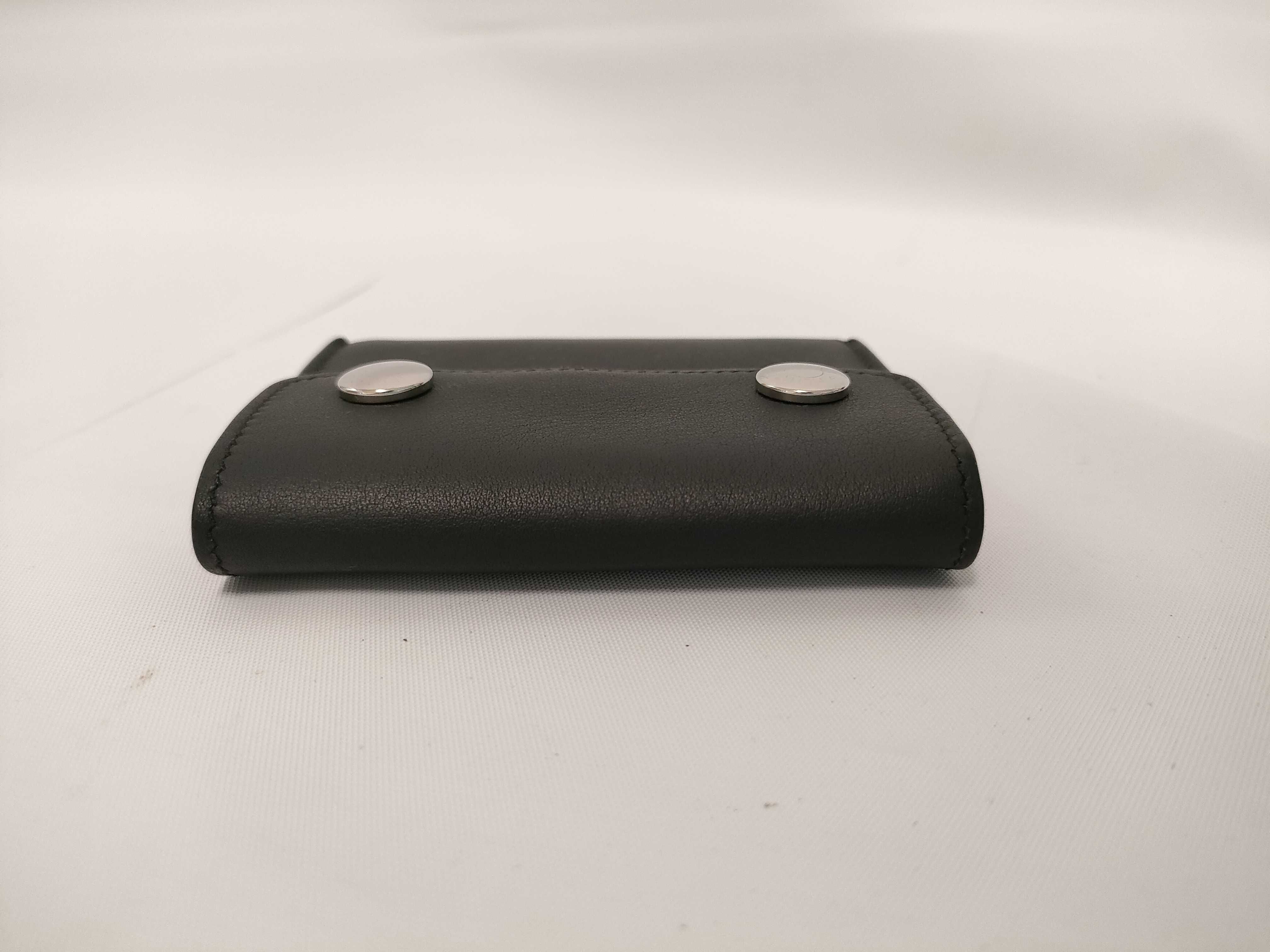 Snap Swift W stamp Black coin case — view 3