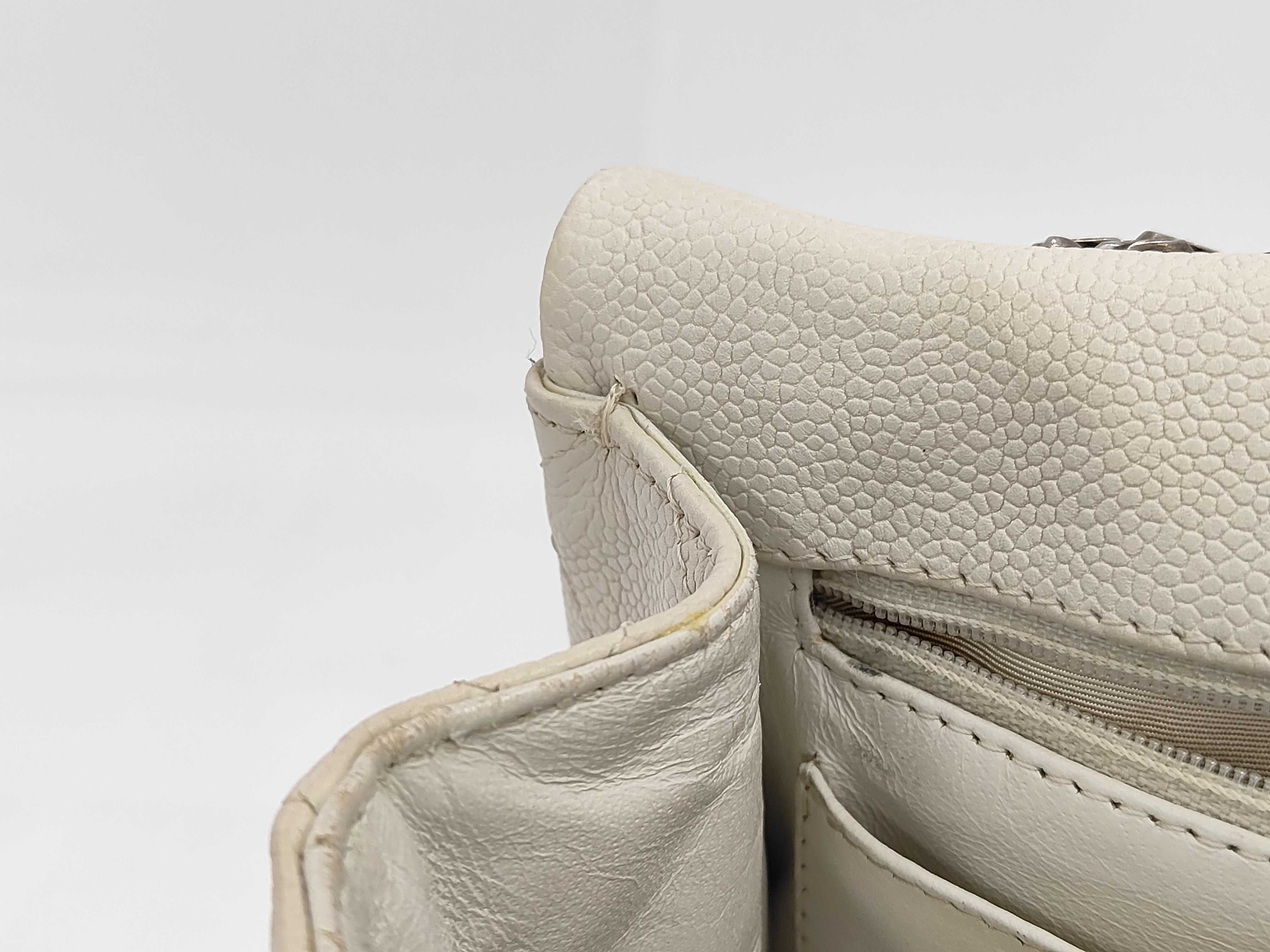 Caviar Skin 2.55 White Bag — view 12
