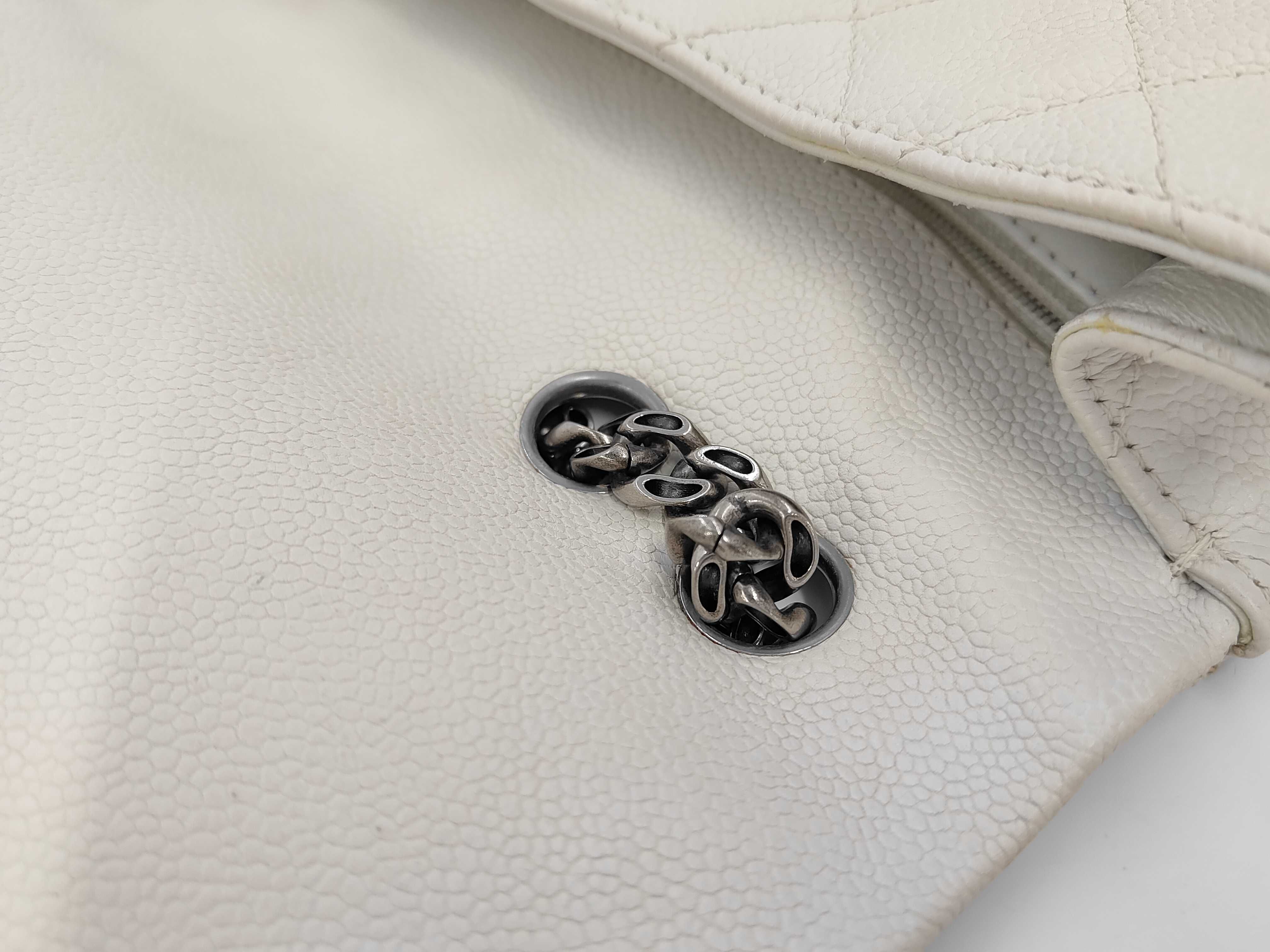 Caviar Skin 2.55 White Bag — view 5