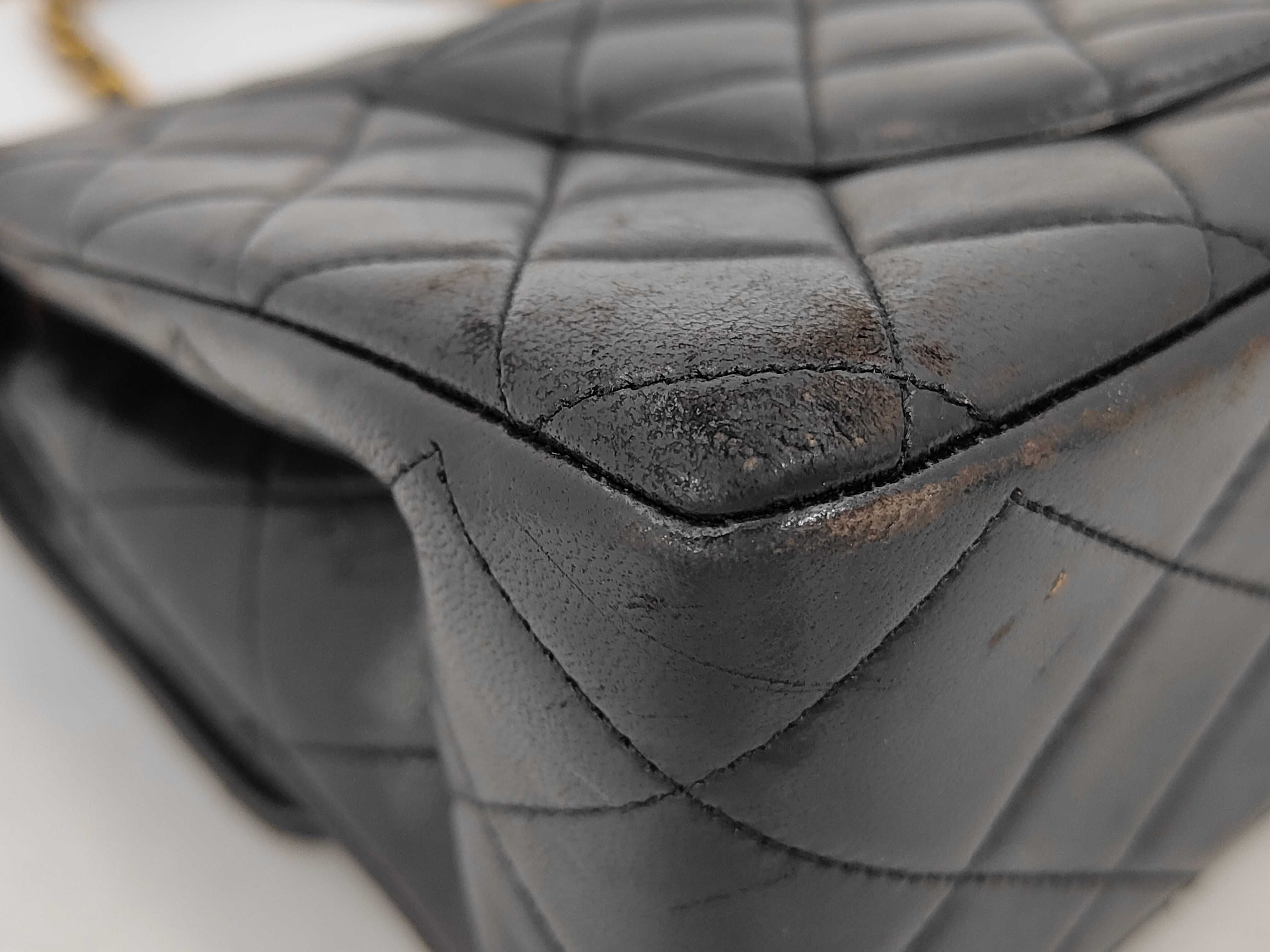 Matelassé 25 Shoulder Bag — view 3