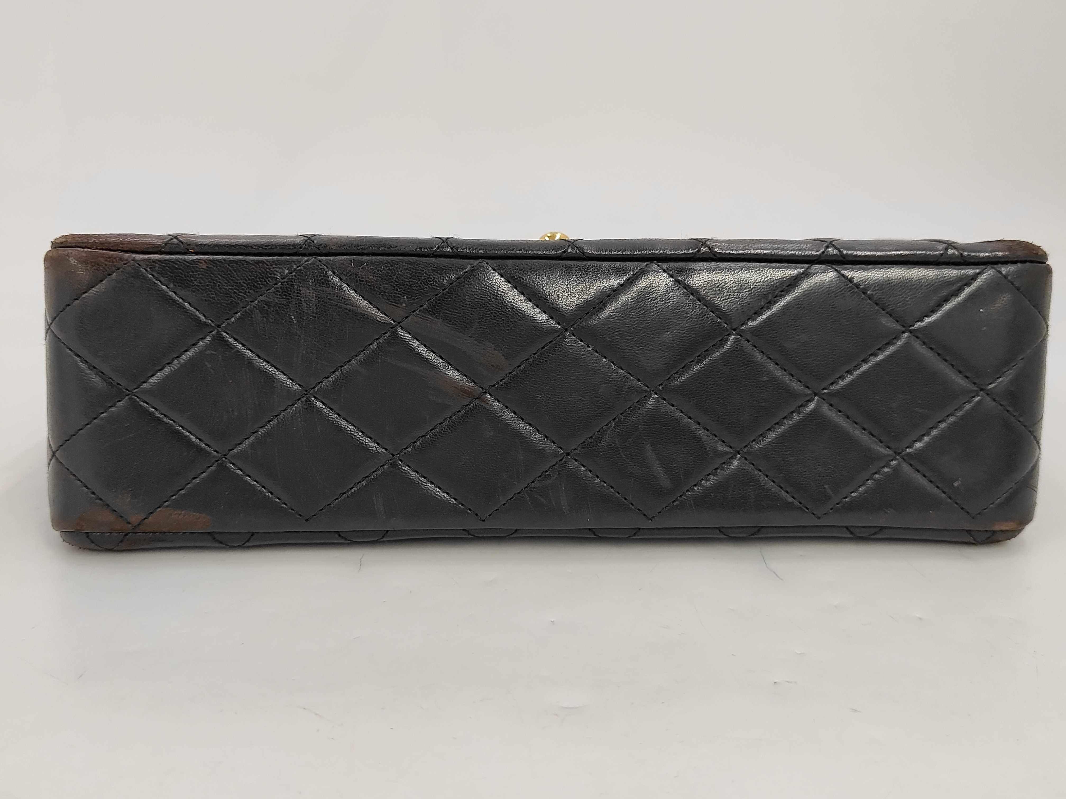 Matelassé 25 Shoulder Bag — view 4