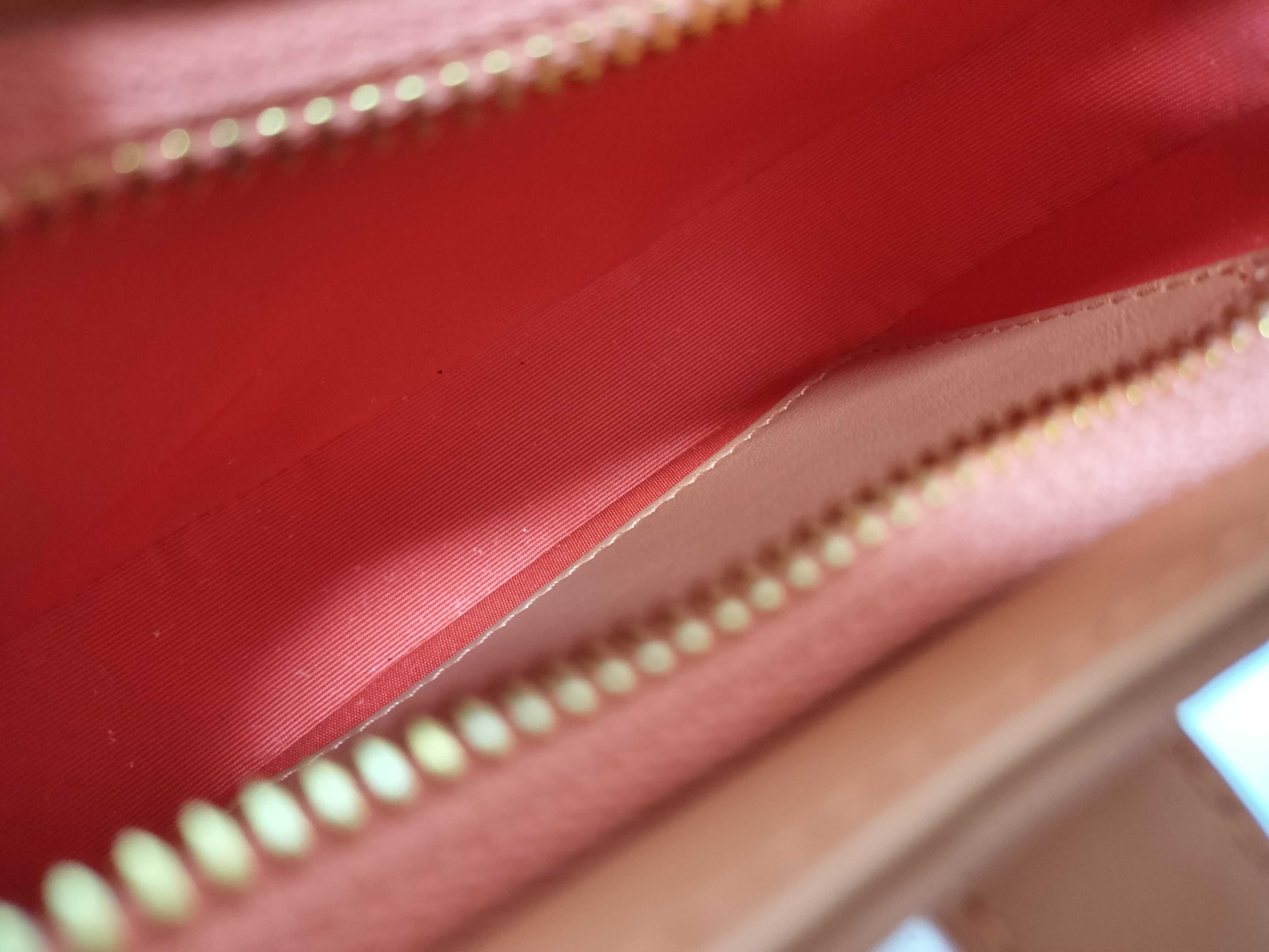 Serpenti 2-way chain shoulder bag with rain cover, strap, and pouch. IC chip compatible. — view 9
