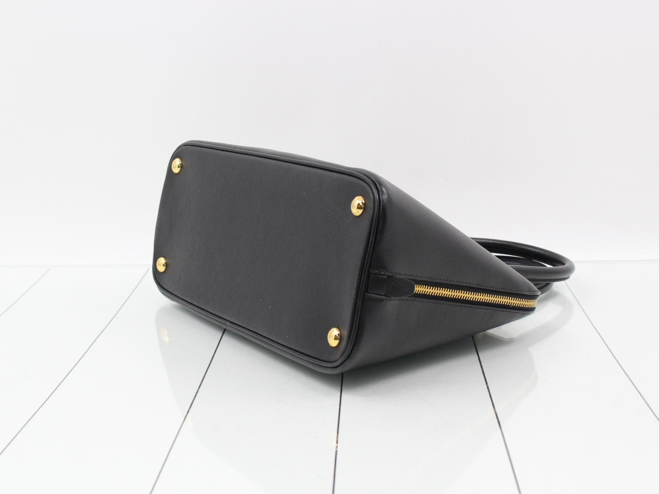 Saffiano 2-Way Bag Clochette — view 6
