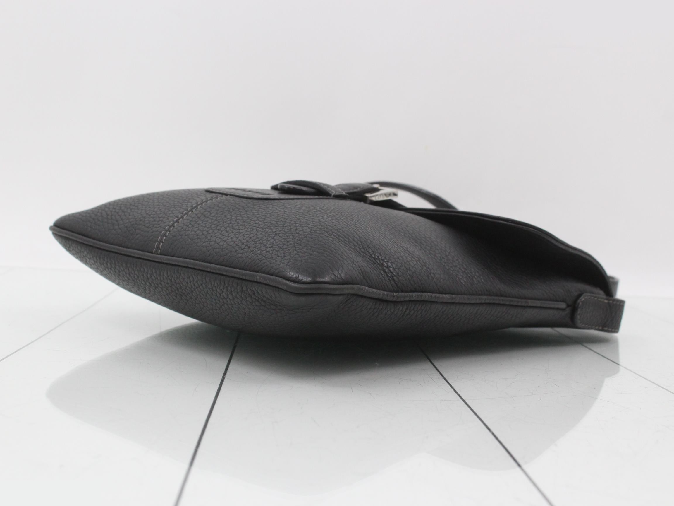 Leather shoulder bag — view 6