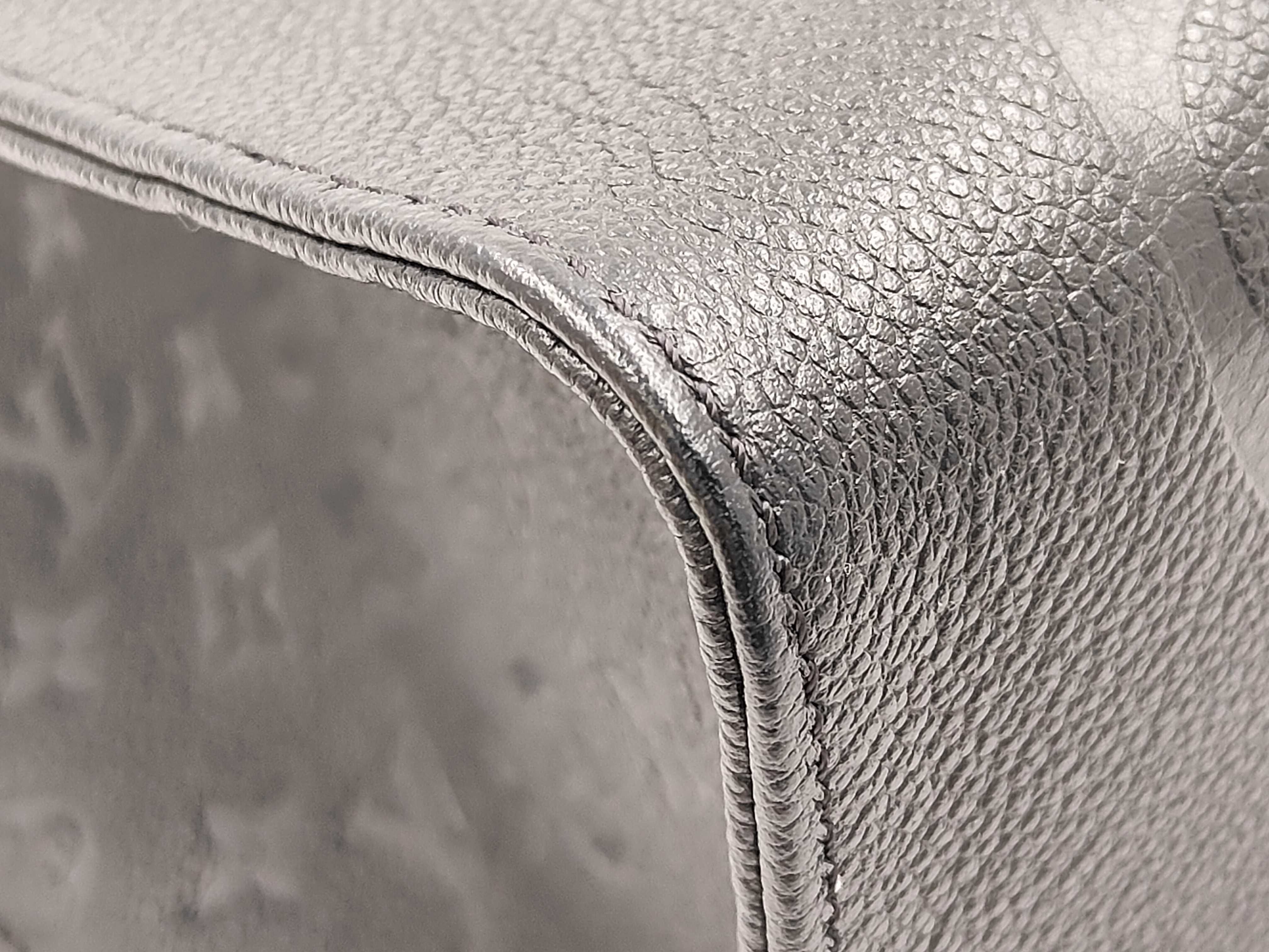 Empreinte OnTheGo Black Tote Bag — view 7