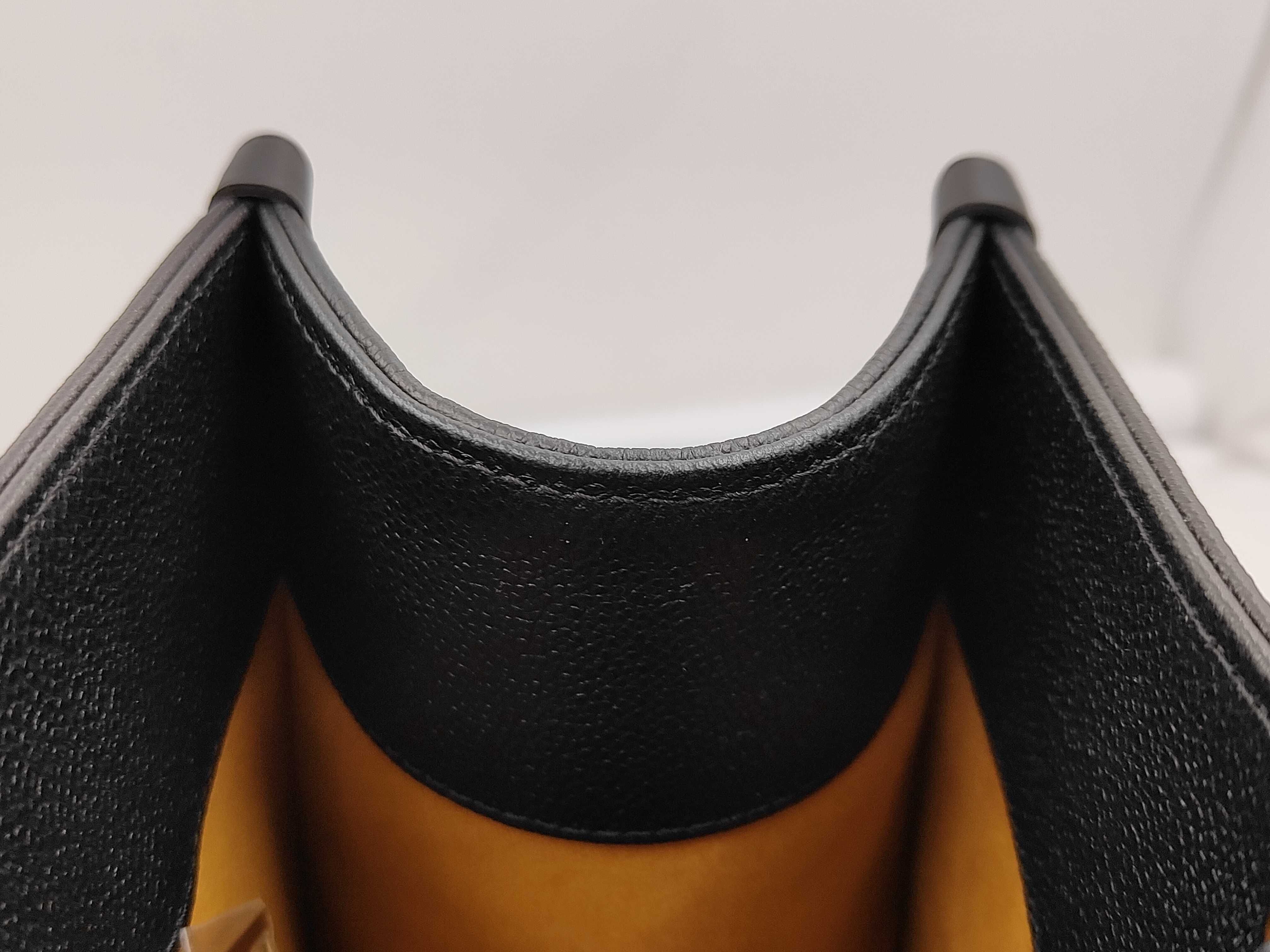 Empreinte OnTheGo Black Tote Bag — view 9