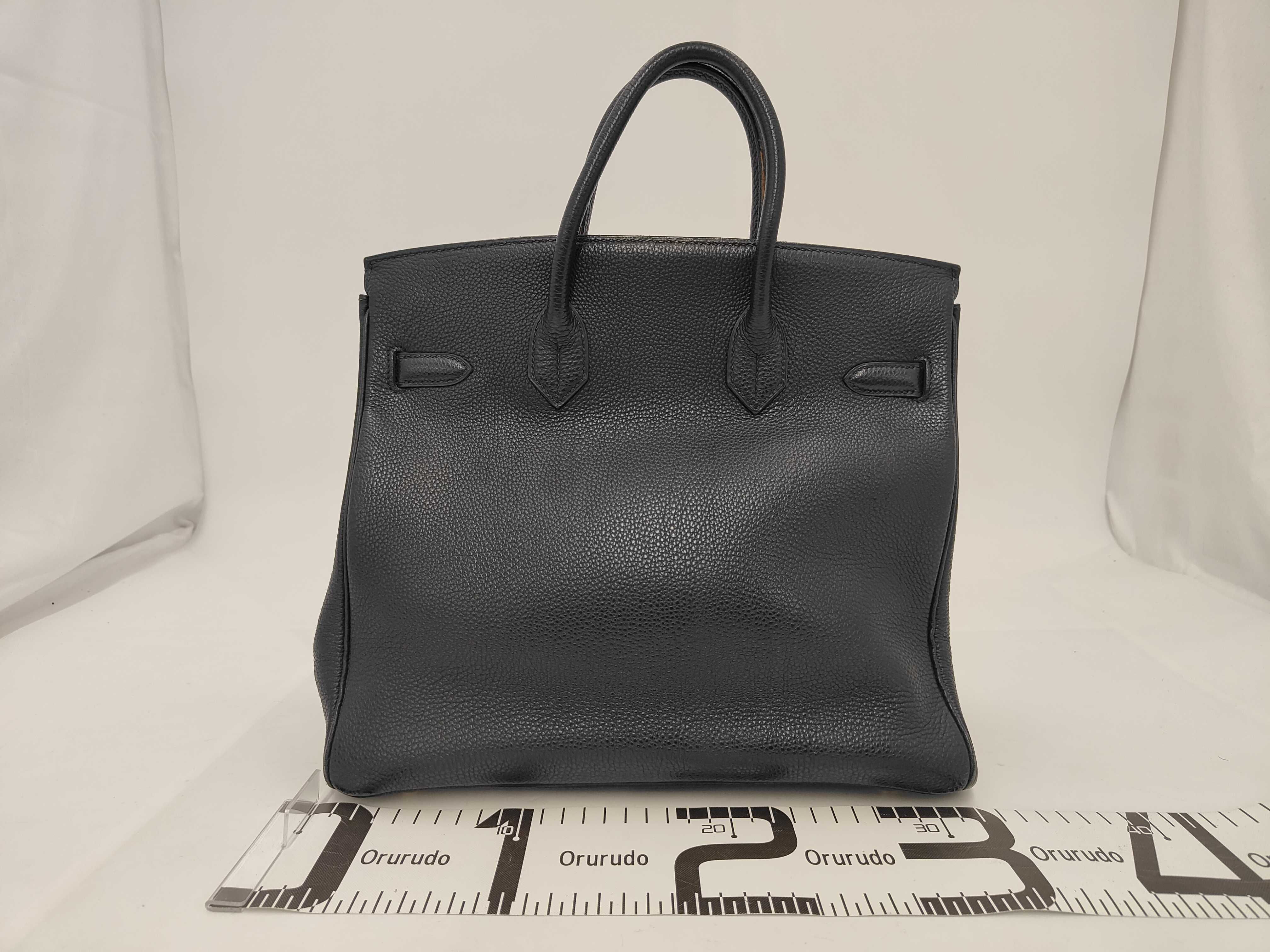Haut à Courroies 32 Black with Gold Hardware D Stamp Handbag — view 2