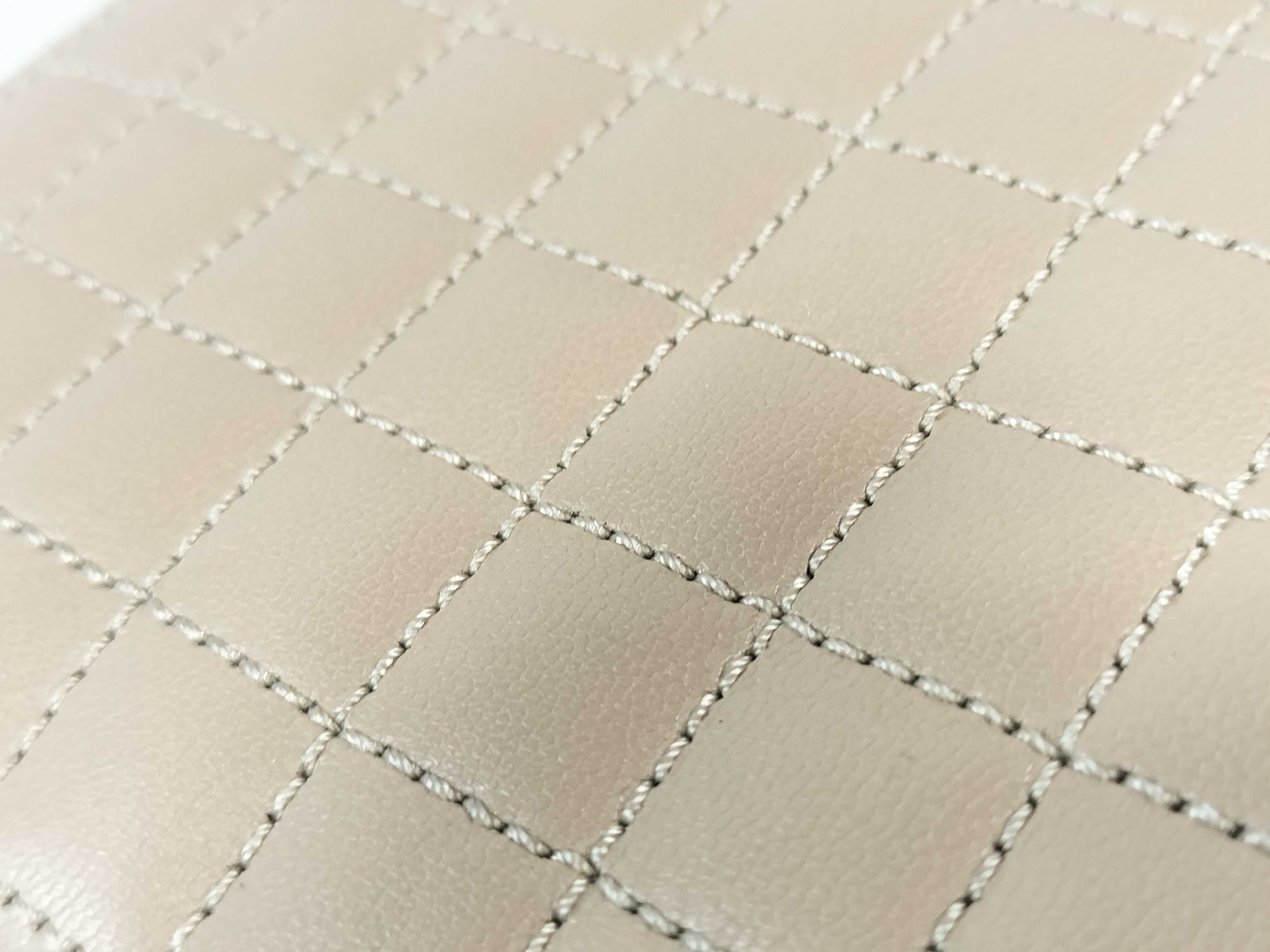 quilted card case in beige with C charm. (Card case, pass case, business card holder) — view 14